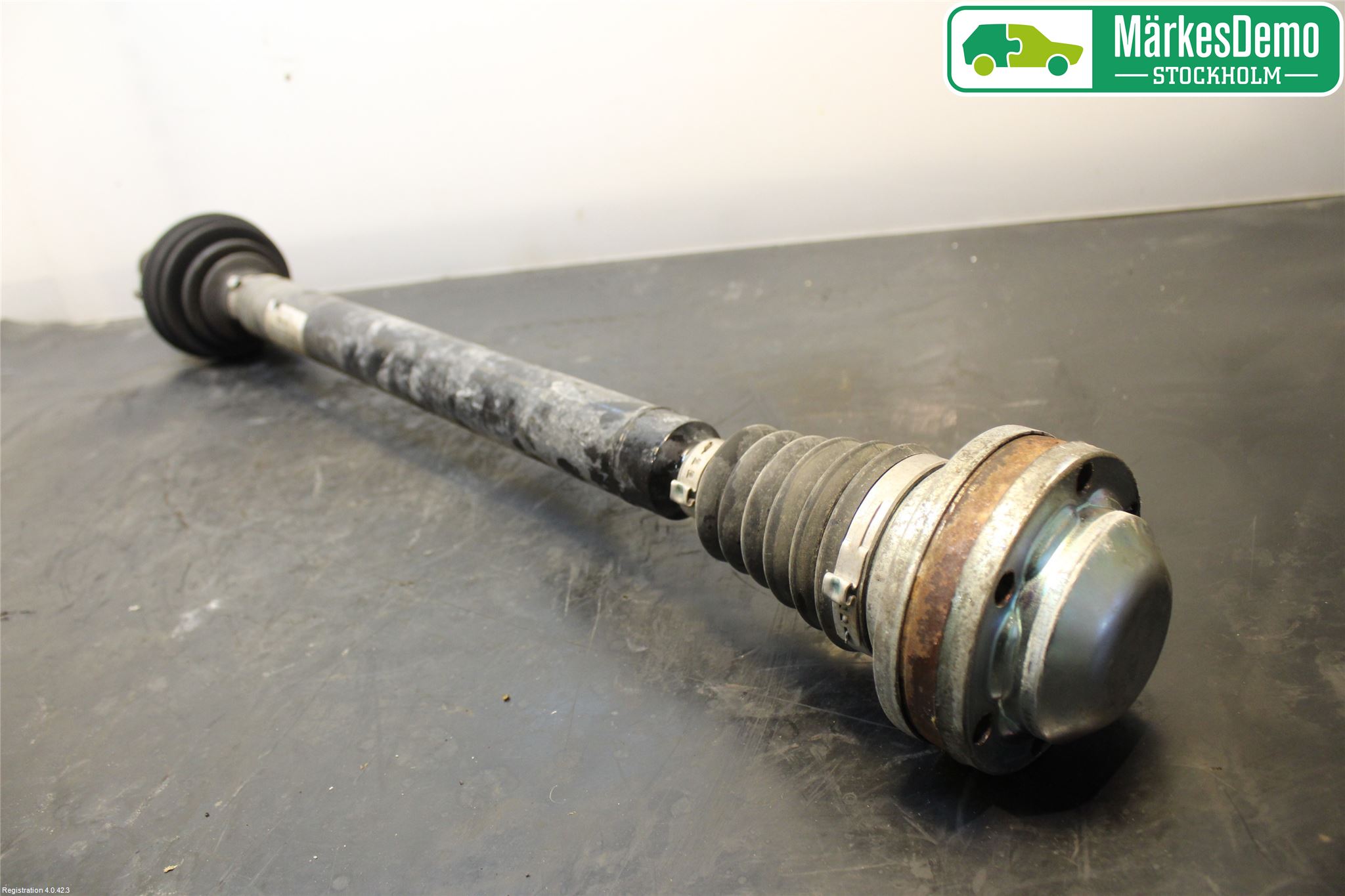 Skoda SUPERB 09-15 Drivaxel Fram Höger