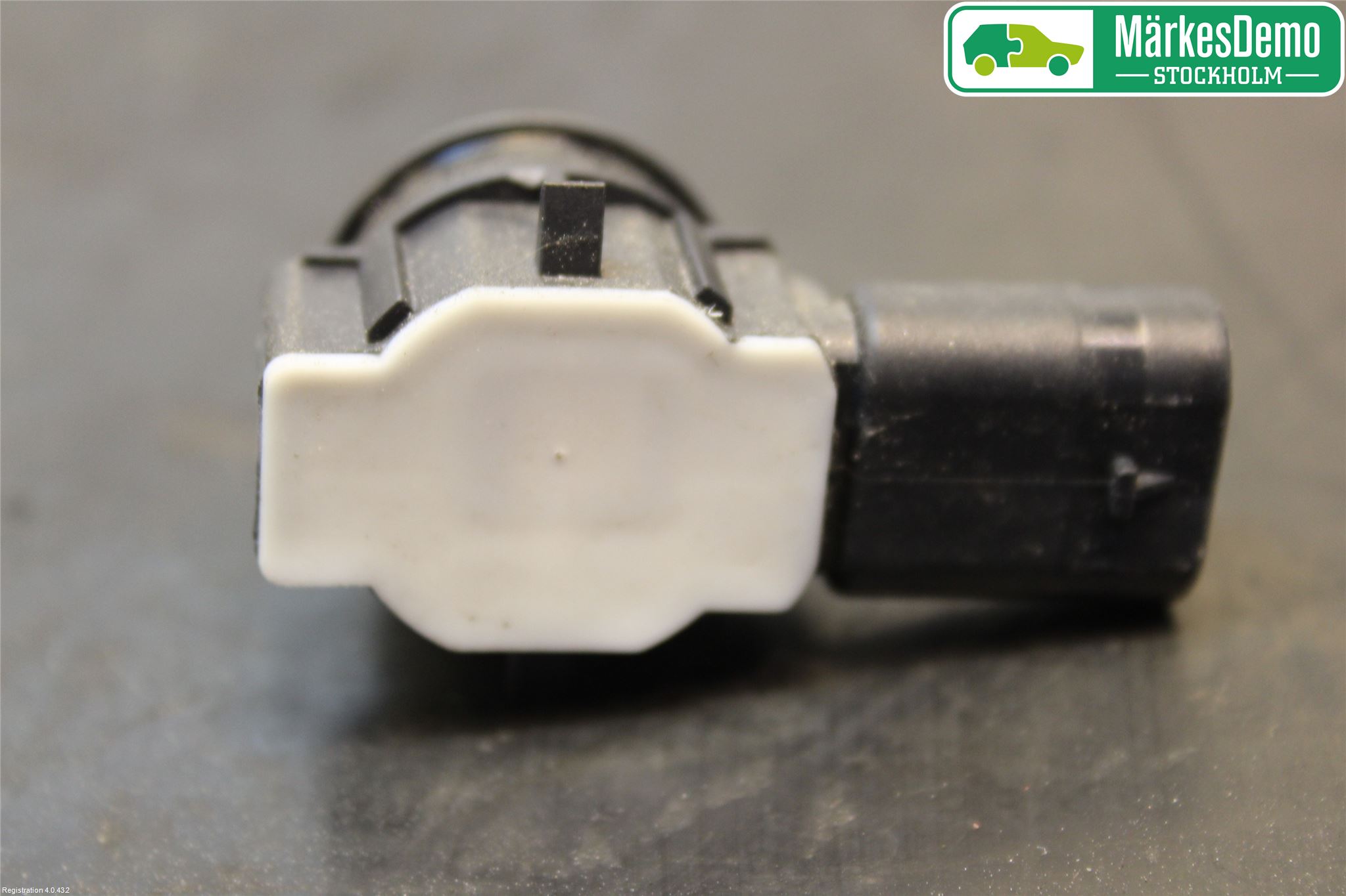 Fiat TIPO/CROSS 16- Parkeringshjälp Backsensor