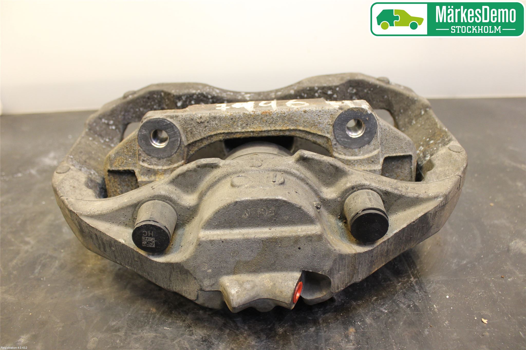 BMW 5 F10/F11/F18 09-17 Bromsok Fram Höger