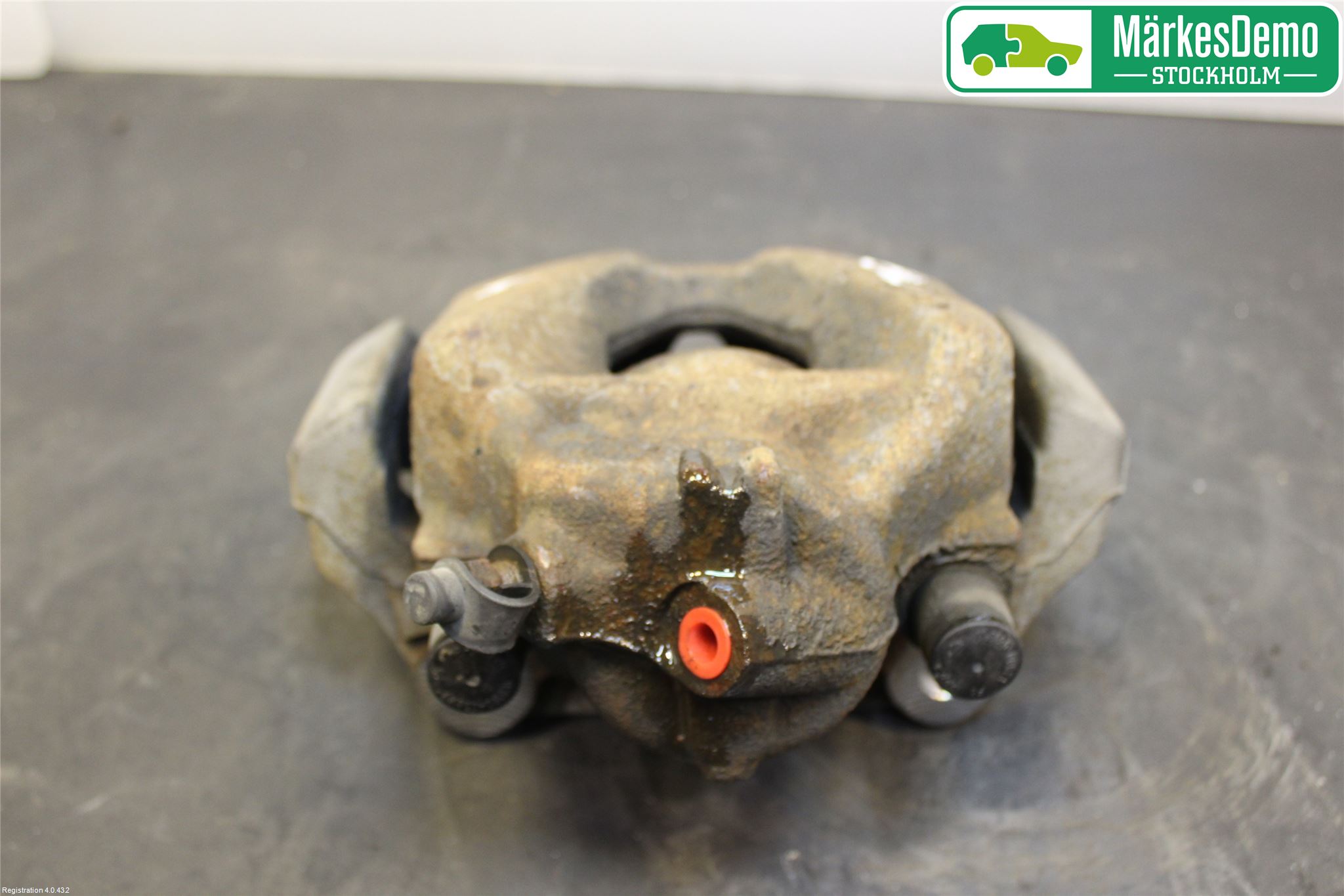 BMW 3 E90/91 SED/TOU 05-12 Bromsok Fram Höger