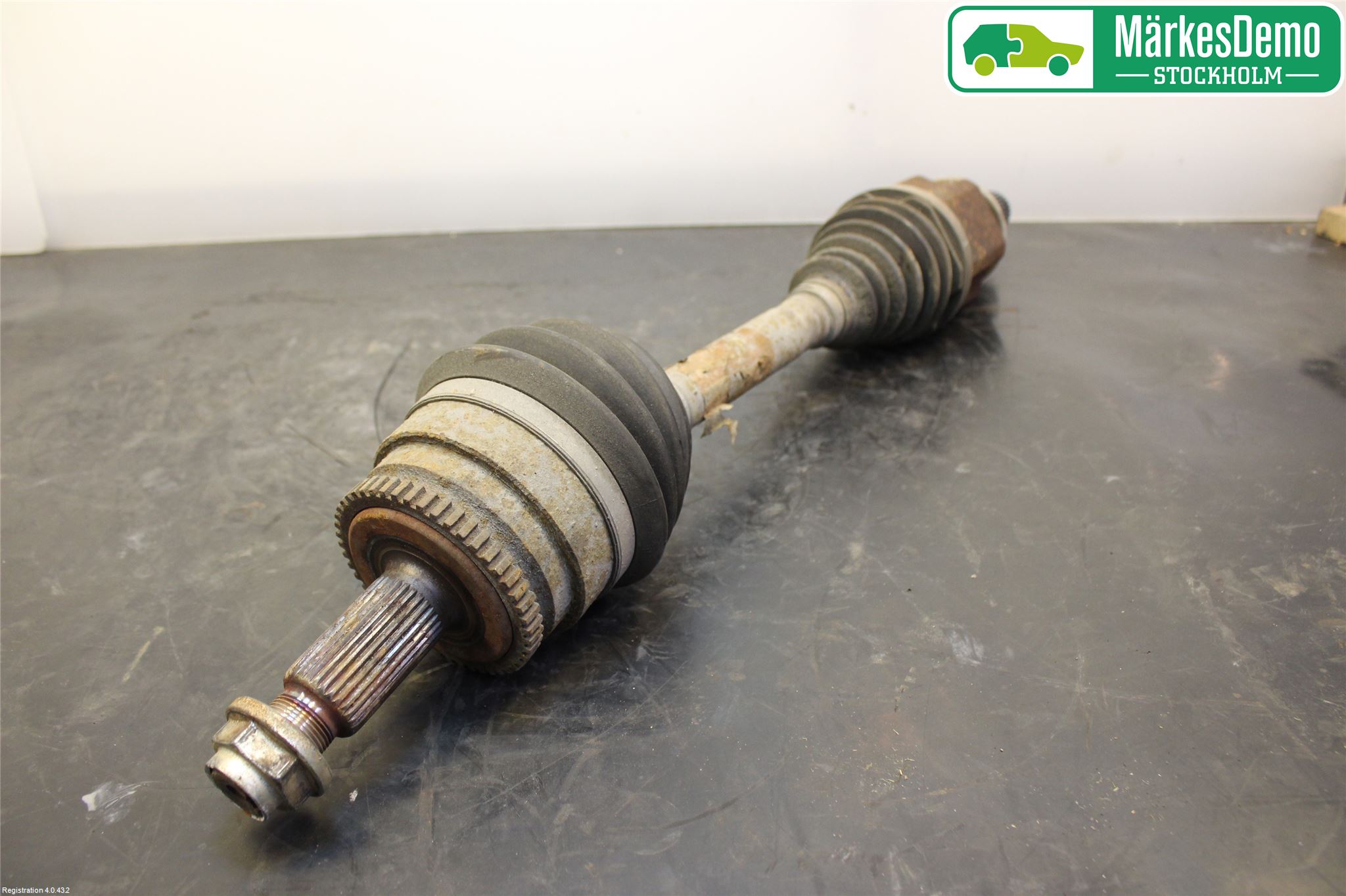 Landrover RANGE ROVER SPORT (L320) 10-13 Drivaxel Fram Vänster