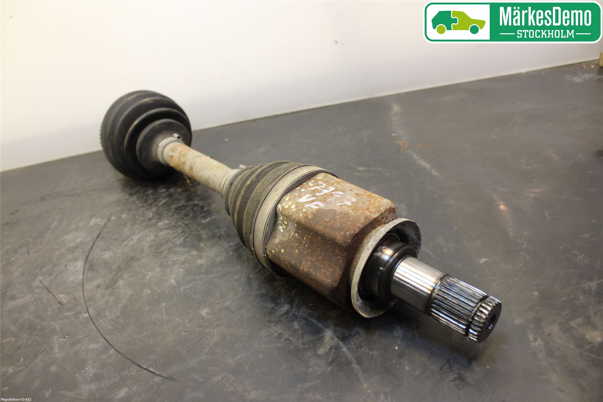 Landrover RANGE ROVER SPORT (L320) 10-13 Drivaxel Fram Vänster