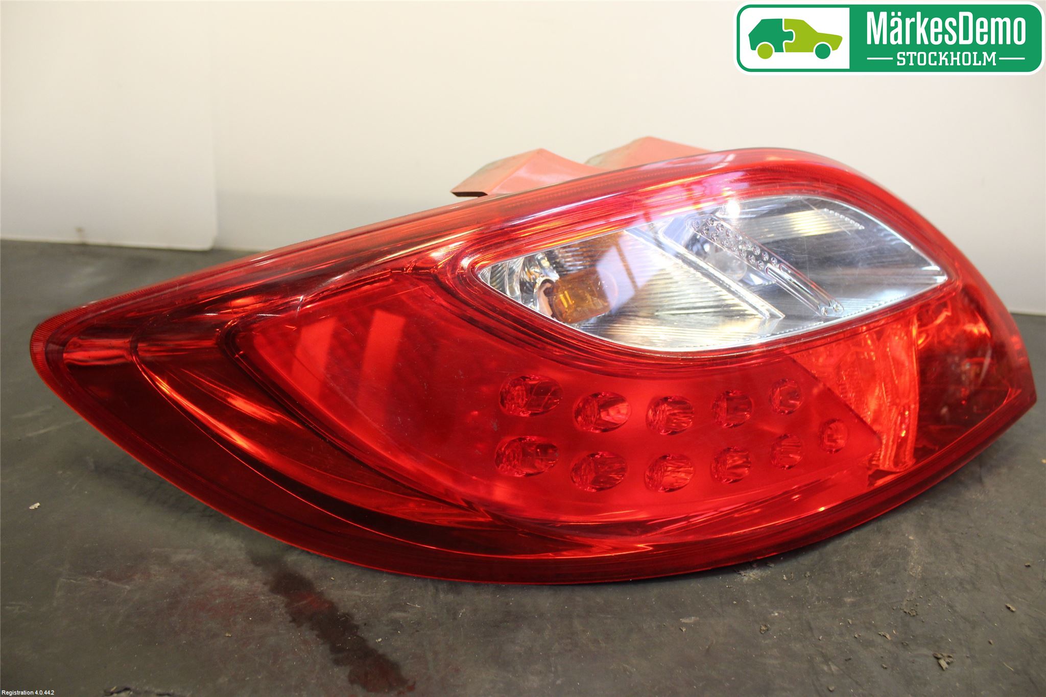 Mazda 2 (DE) 08-15 Bakljus Vänster