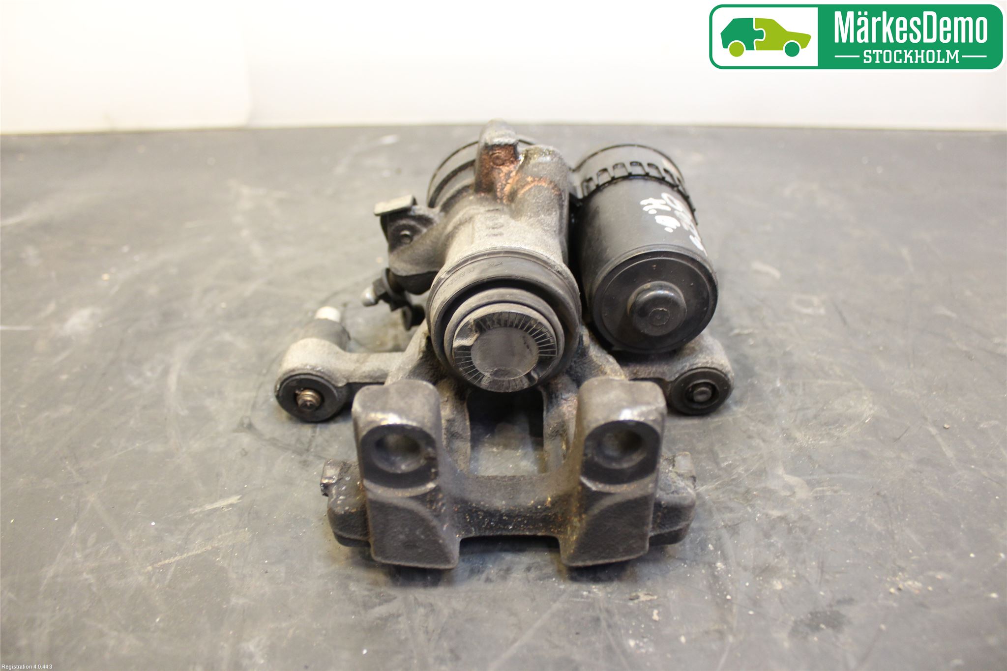 BMW 2 F45 Active Tourer 14-21 Bromsok Bak Höger