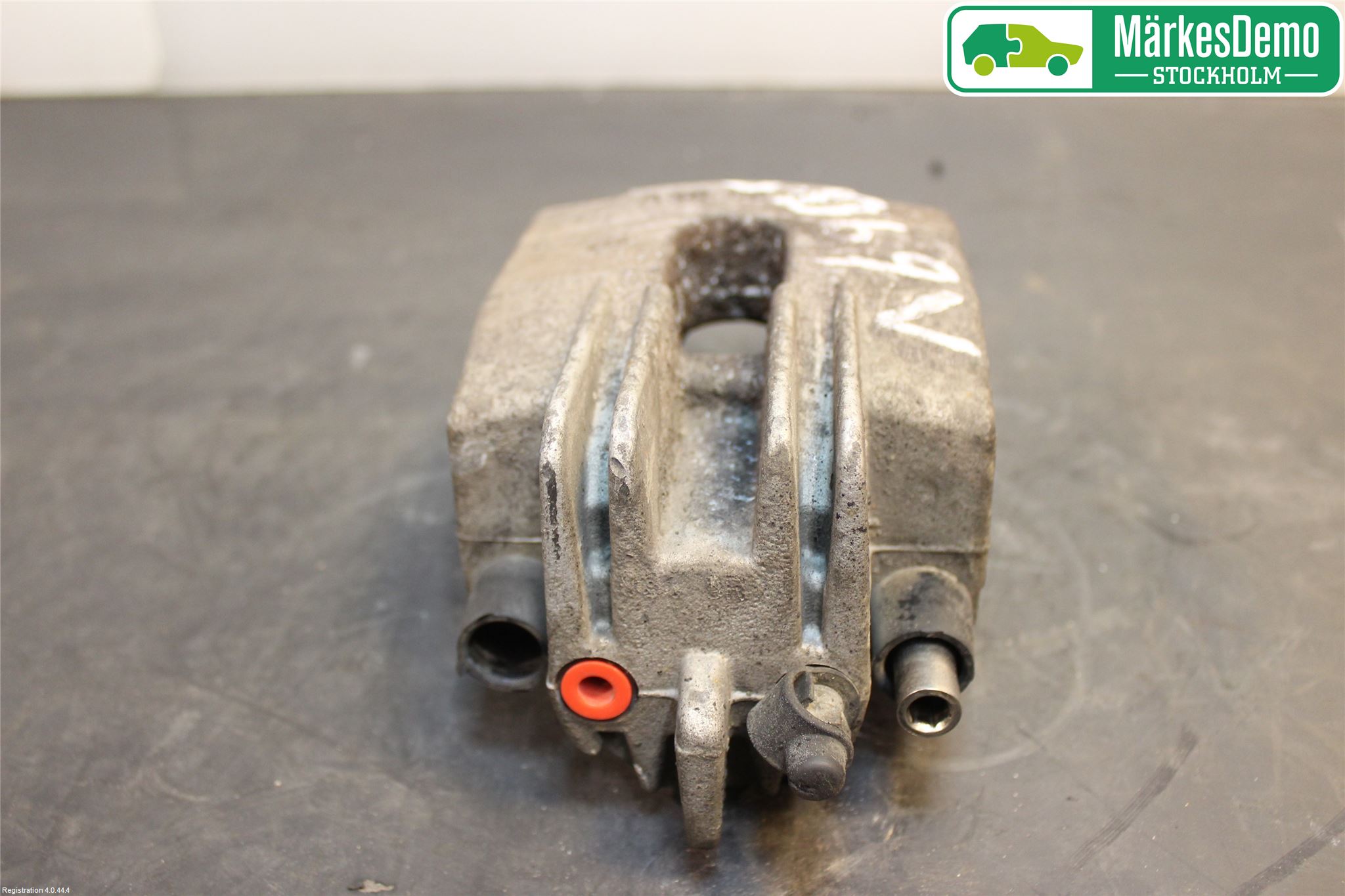 BMW 5 E60/61 Sed/Tou 02-10 Bromsok Bak Vänster