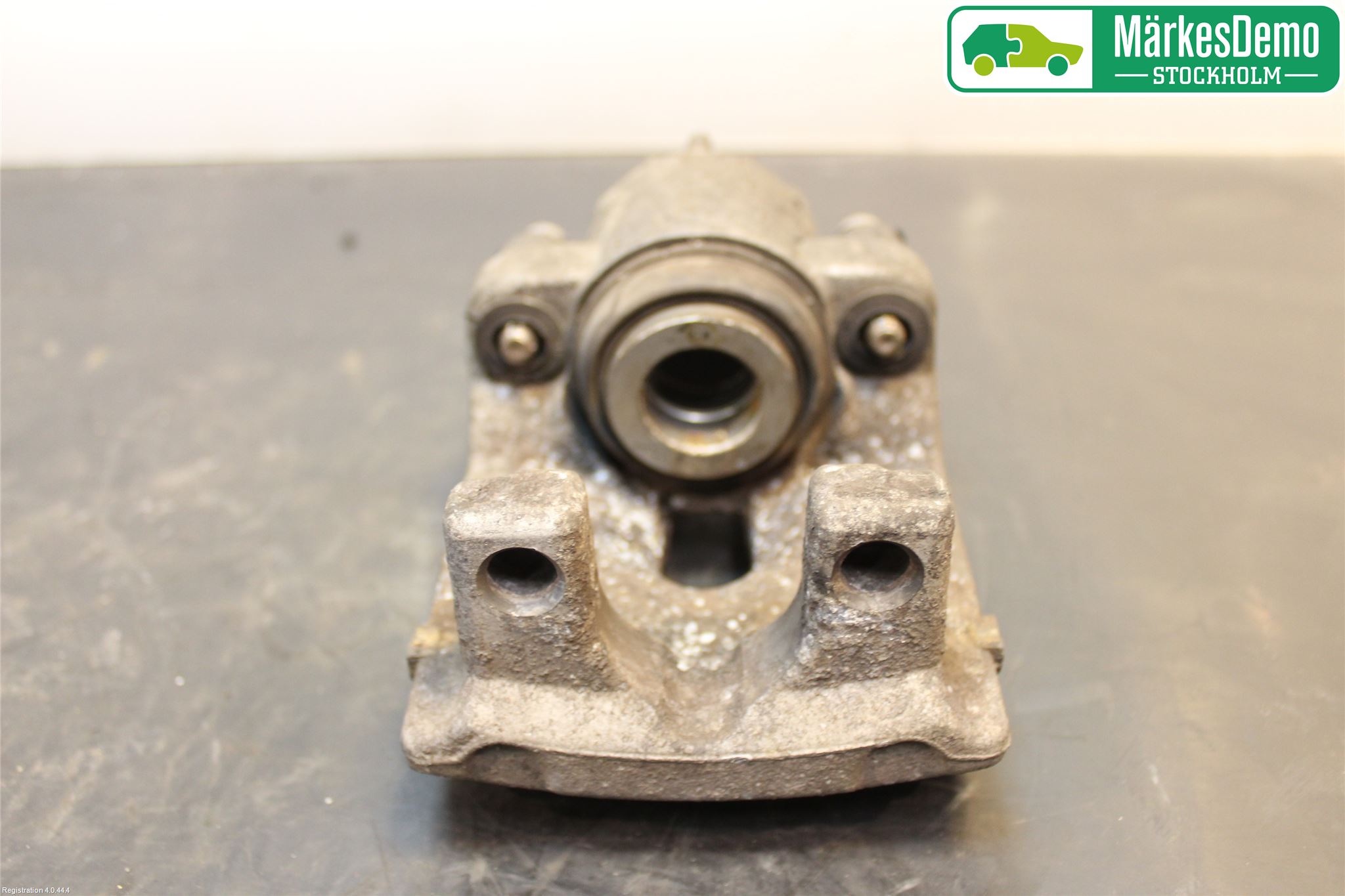 BMW 5 E60/61 Sed/Tou 02-10 Bromsok Bak Höger