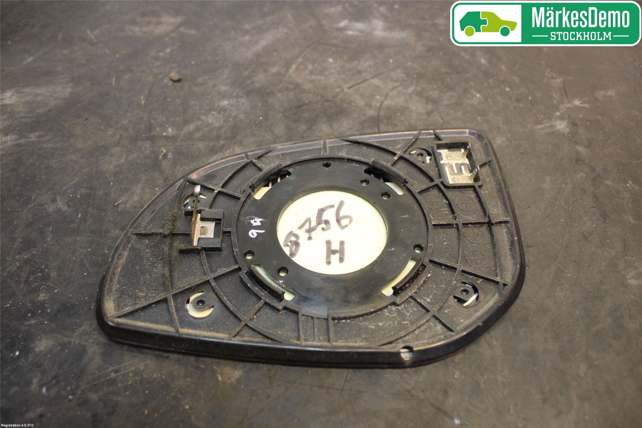 Hyundai i20 PB 09-14 Spegelglas Hö