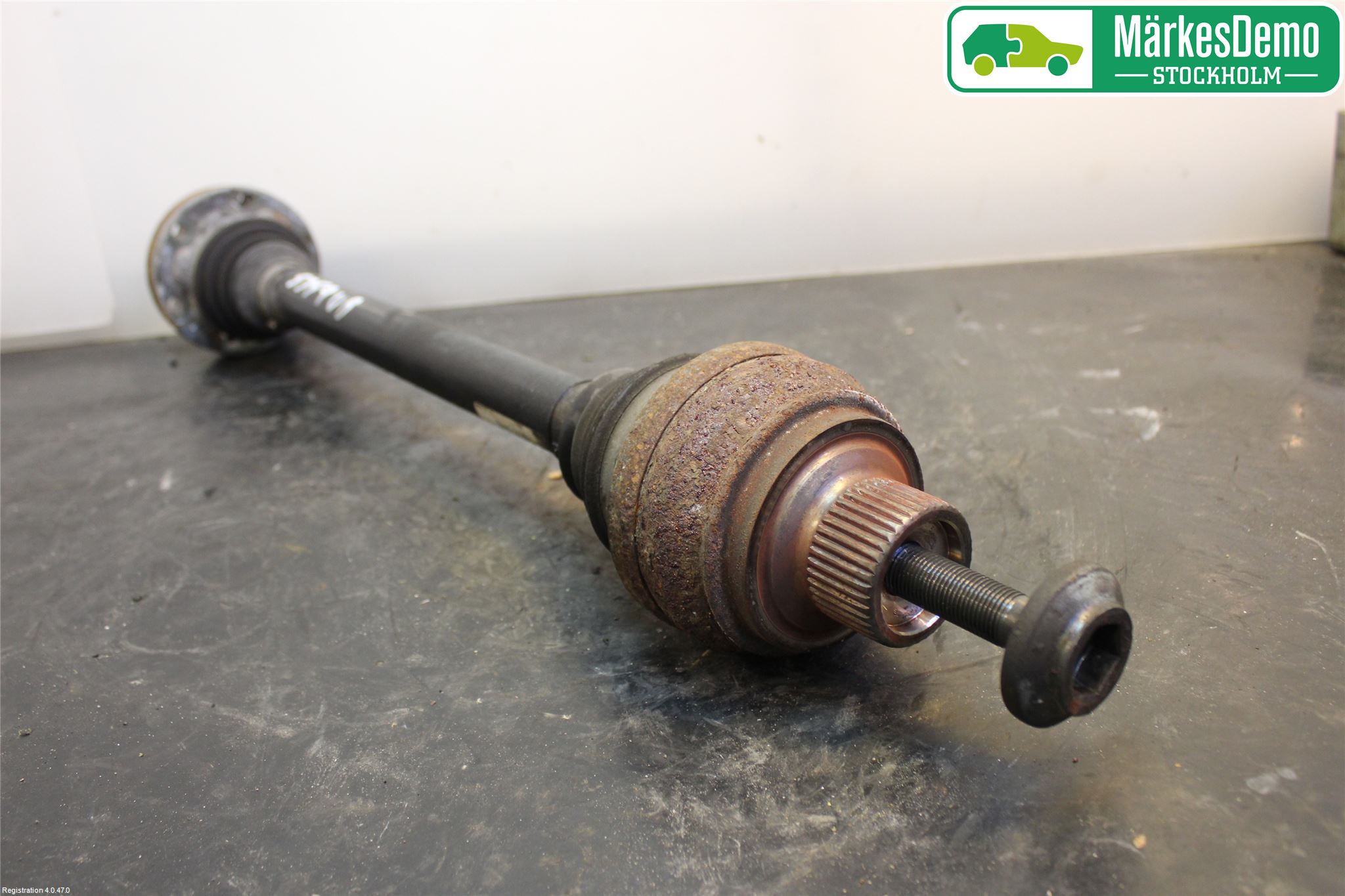 Audi A4/S4 08-11 Drivaxel Bak Vänster