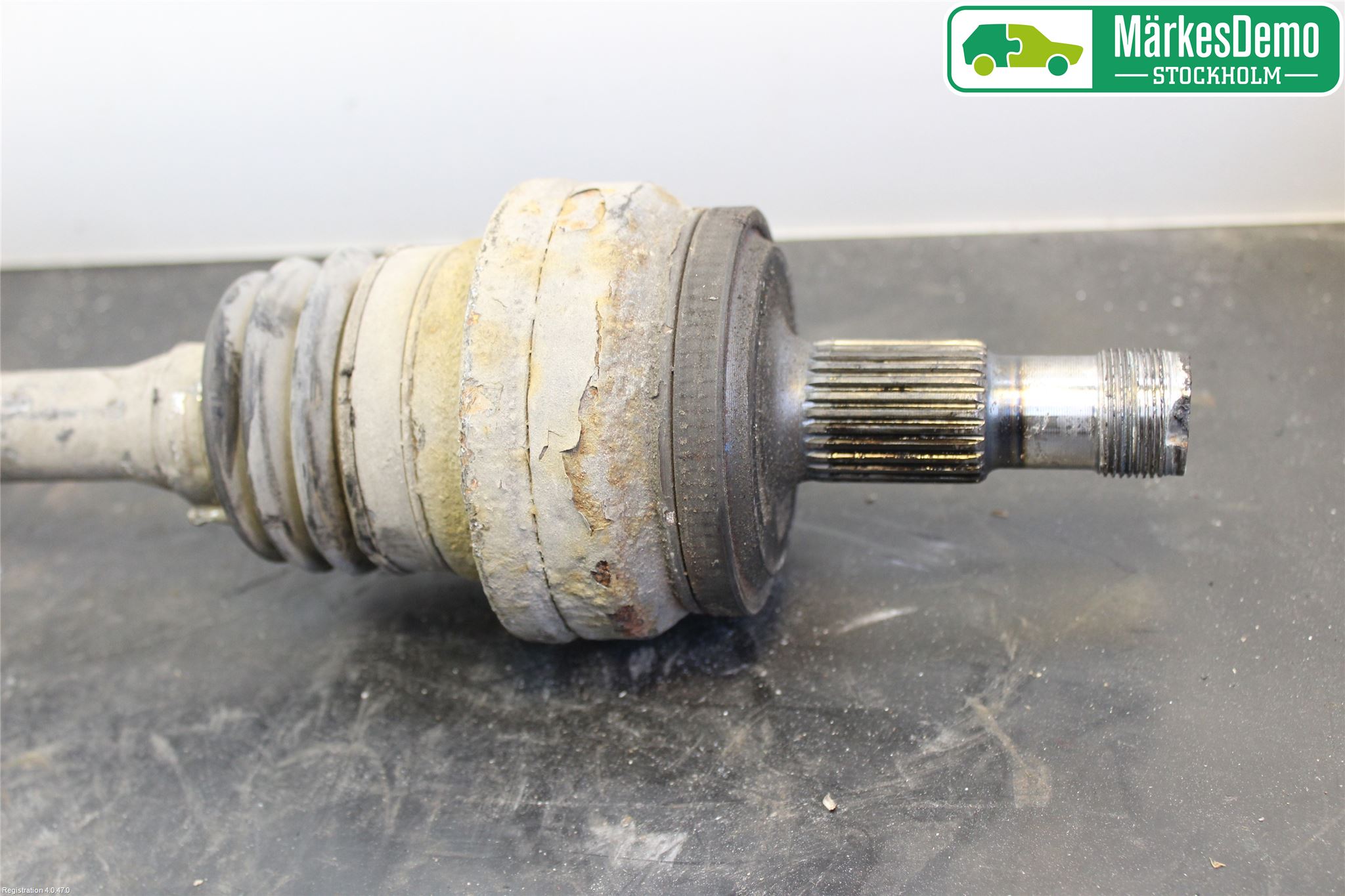 Mercedes-Benz MB GLK-KLASS (X204) 08-16 Drivaxel Bak Höger
