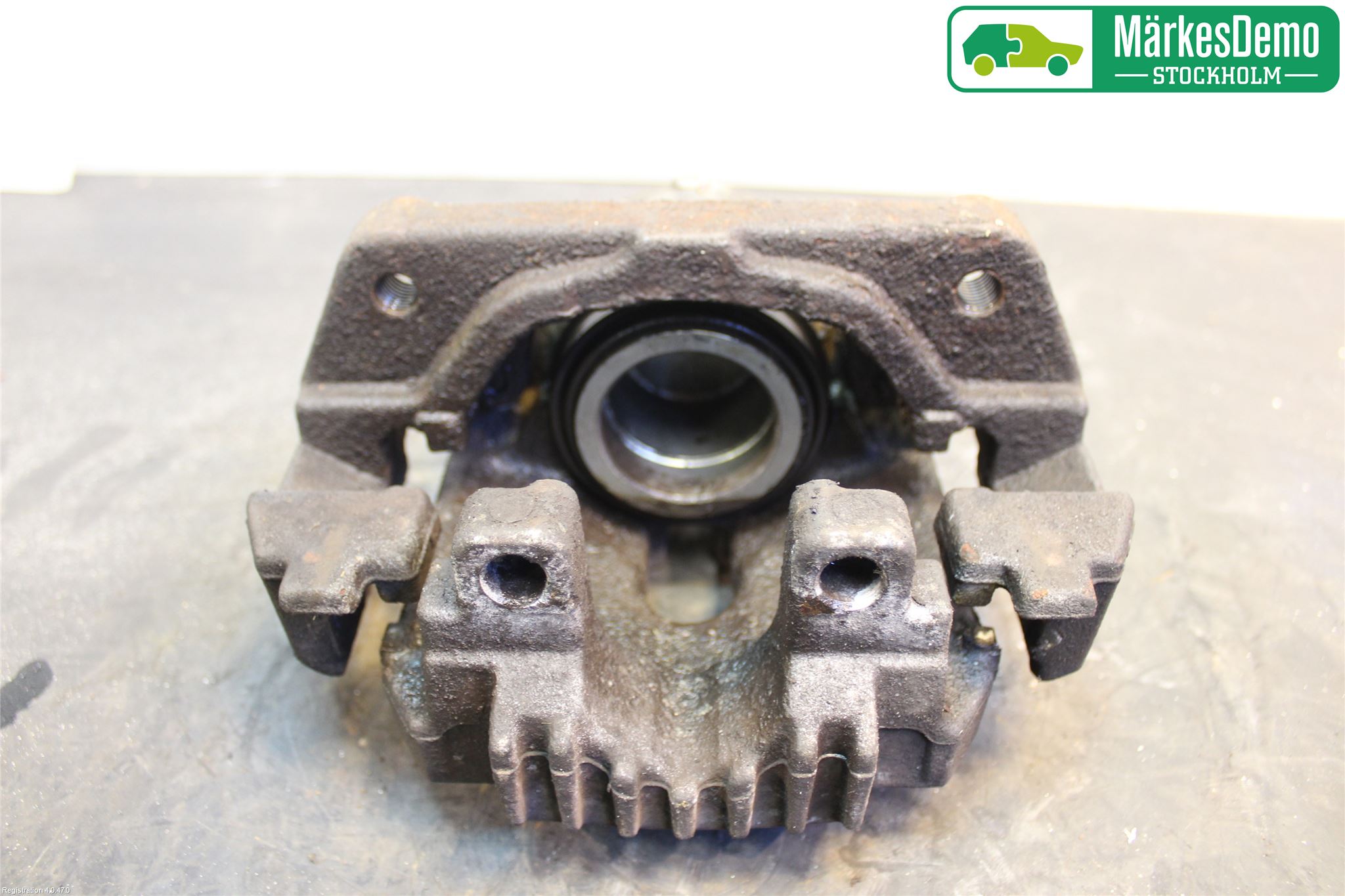 BMW 5 E60/61 Sed/Tou 02-10 Bromsok Fram Vänster