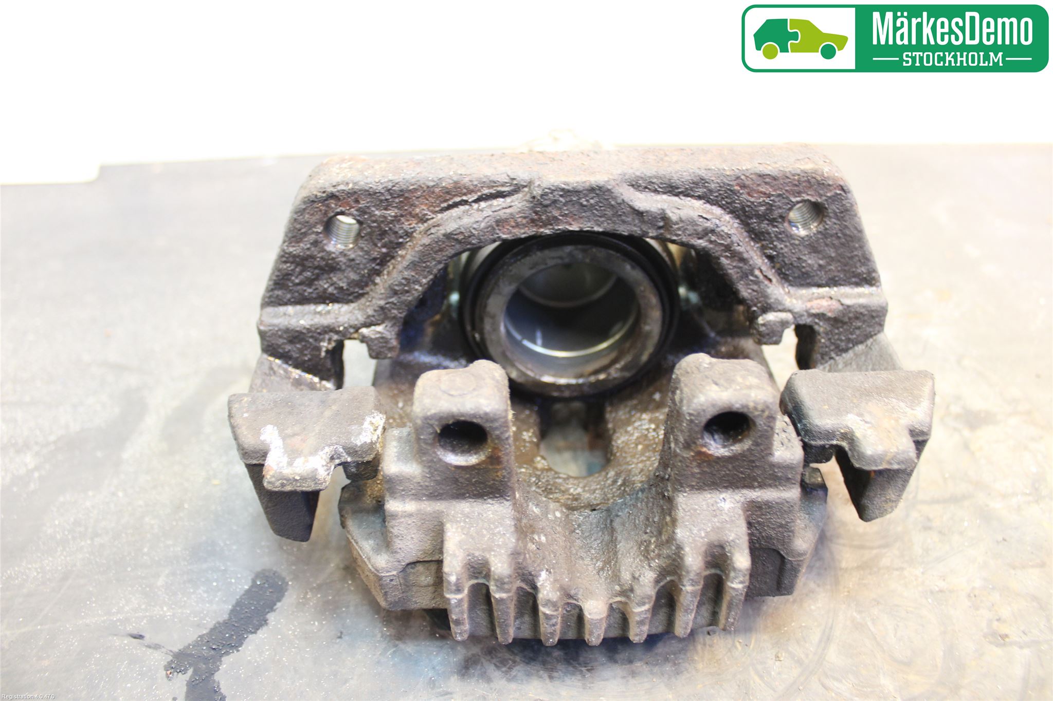 BMW 5 E60/61 Sed/Tou 02-10 Bromsok Fram Höger