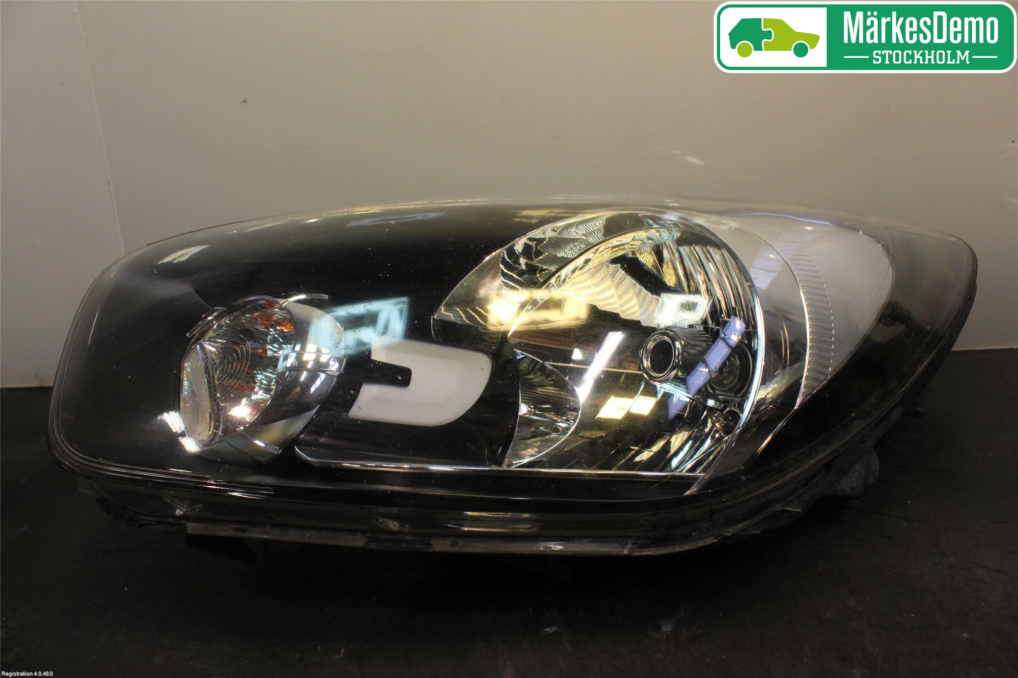 Kia PICANTO 12-17 Strålkastare Vänster