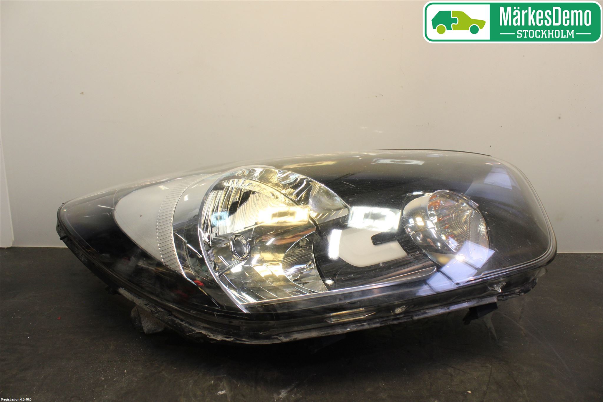 Kia PICANTO 12-17 Strålkastare Höger