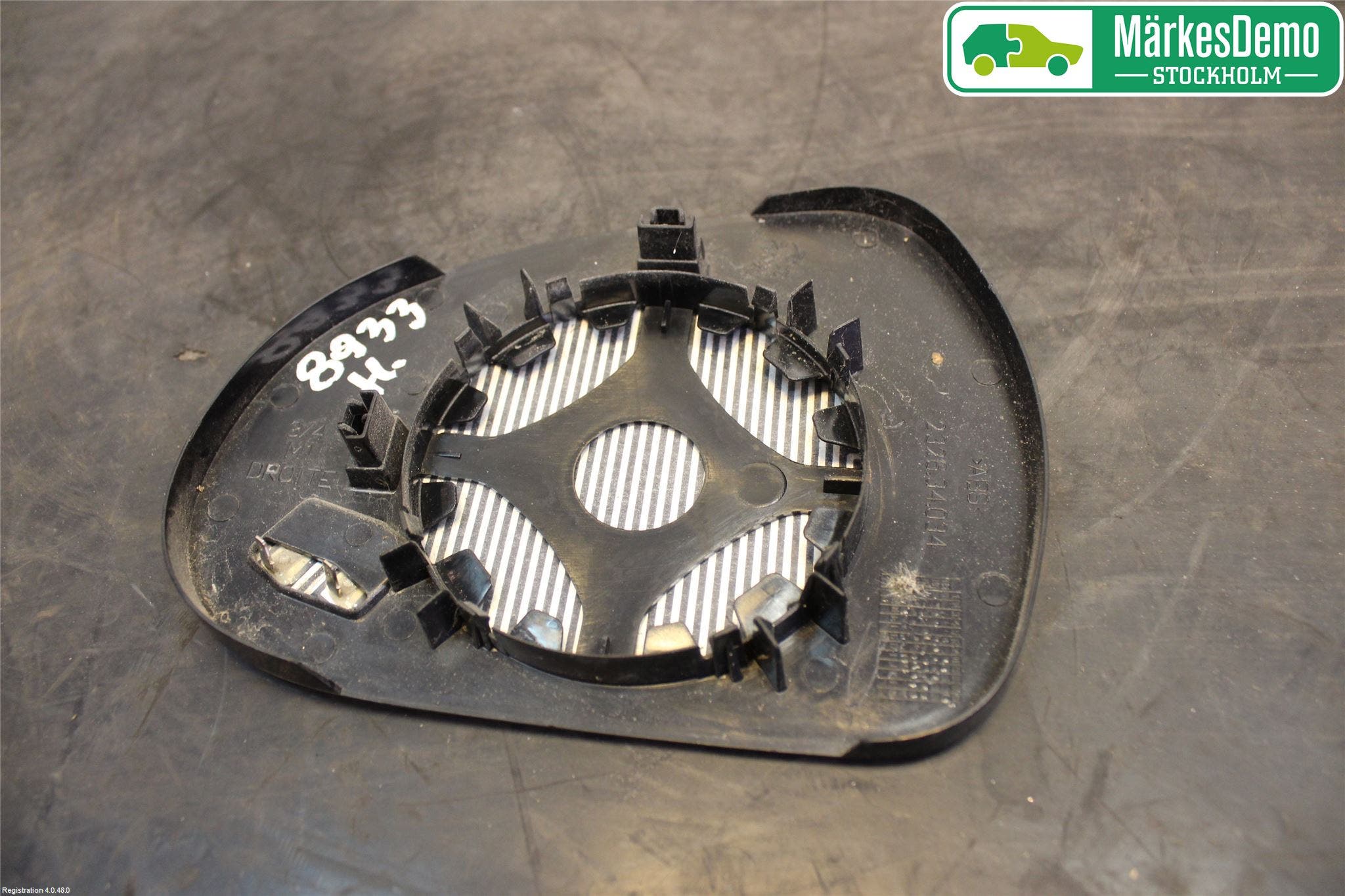 Peugeot 207 Spegelglas Hö