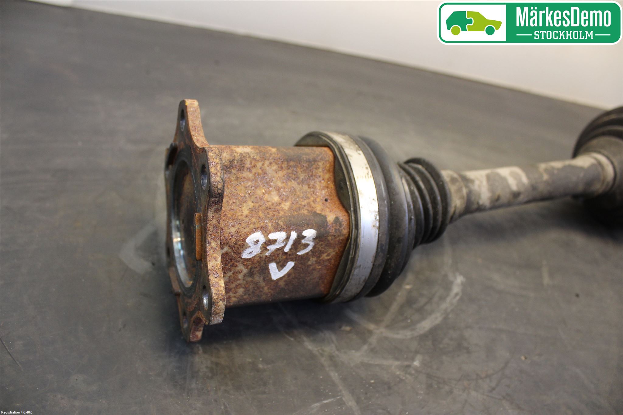 Skoda SUPERB 09-15 Drivaxel Fram Vänster