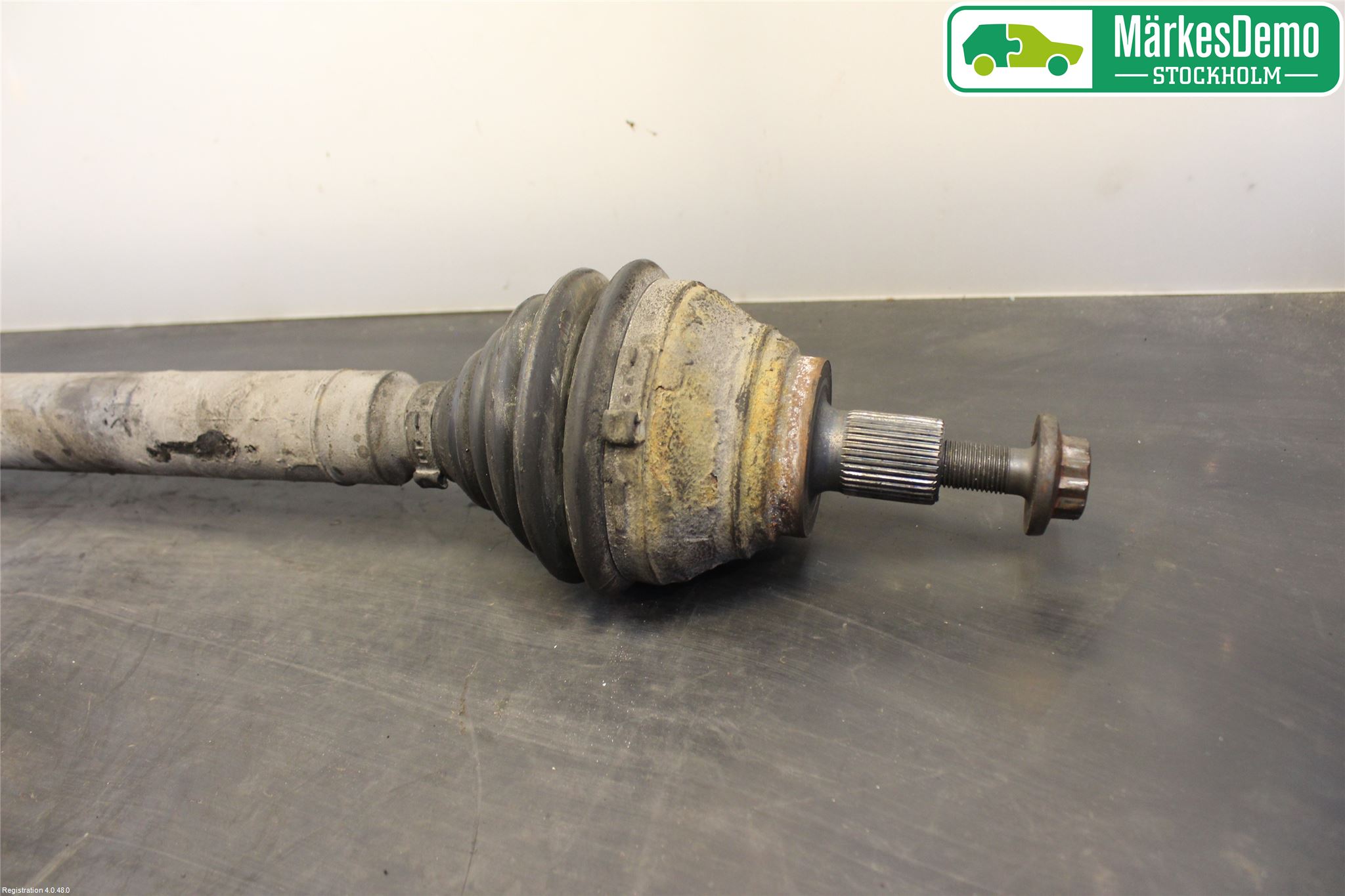 Skoda SUPERB 09-15 Drivaxel Fram Höger