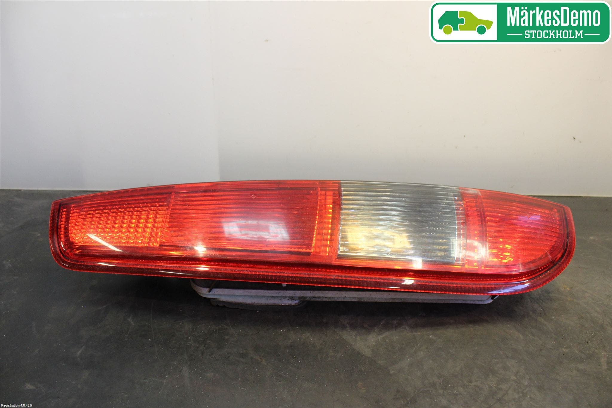 Ford FOCUS 04-07 Bakljus Vänster