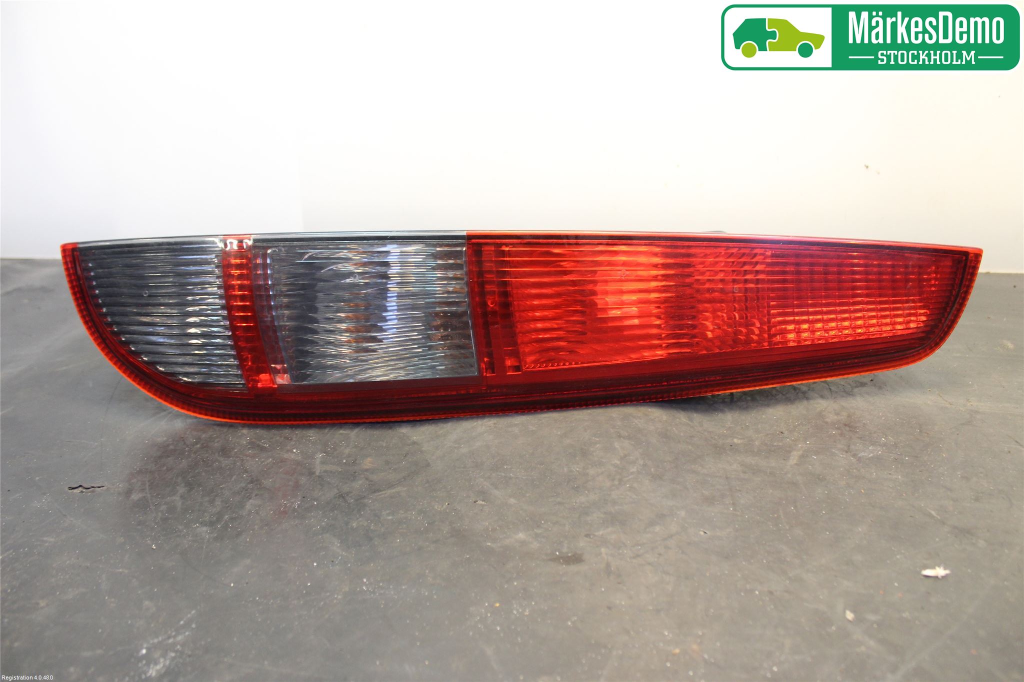 Ford FOCUS     04-07 Bakljus Höger