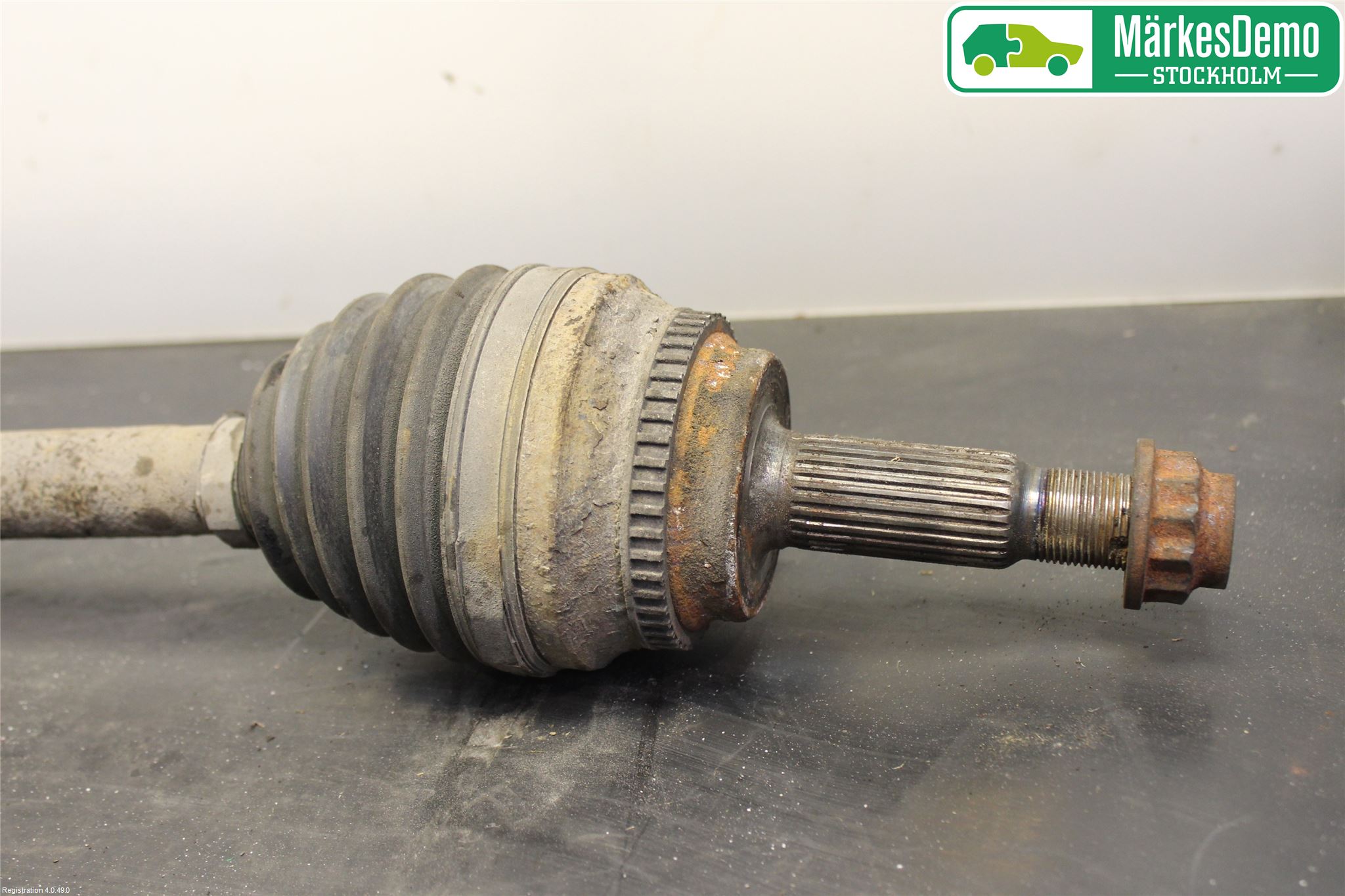 Toyota RAV 4 00-06 Drivaxel Fram Höger
