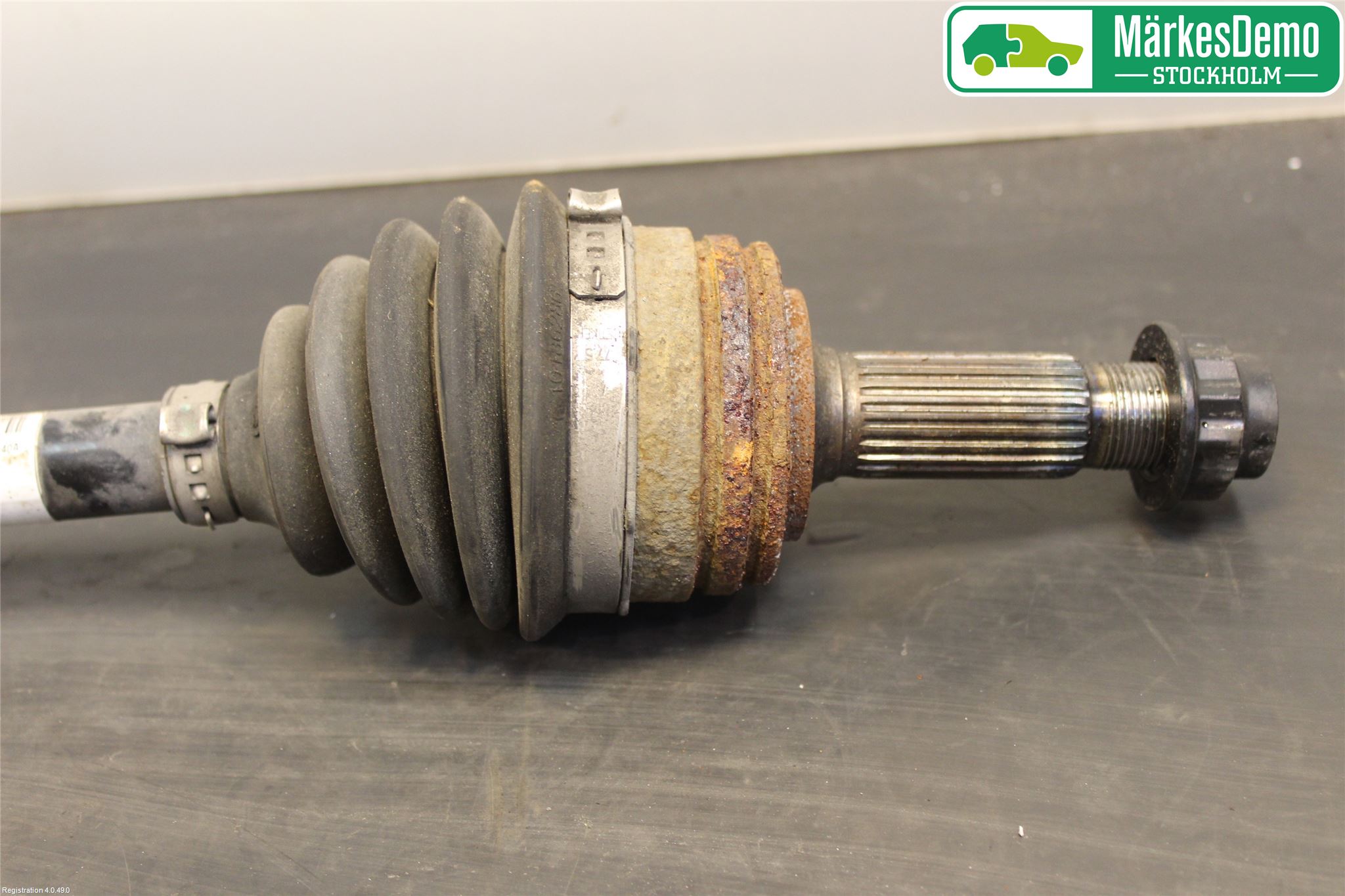 Toyota AYGO 15-21 Drivaxel Fram Höger