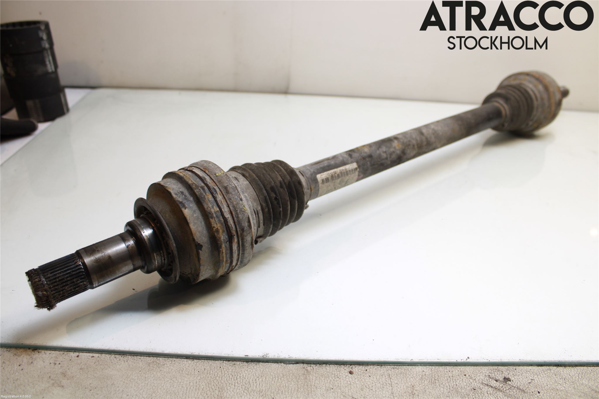 Volkswagen VW TOUAREG 7P 11-18 Drivaxel Bak Vänster