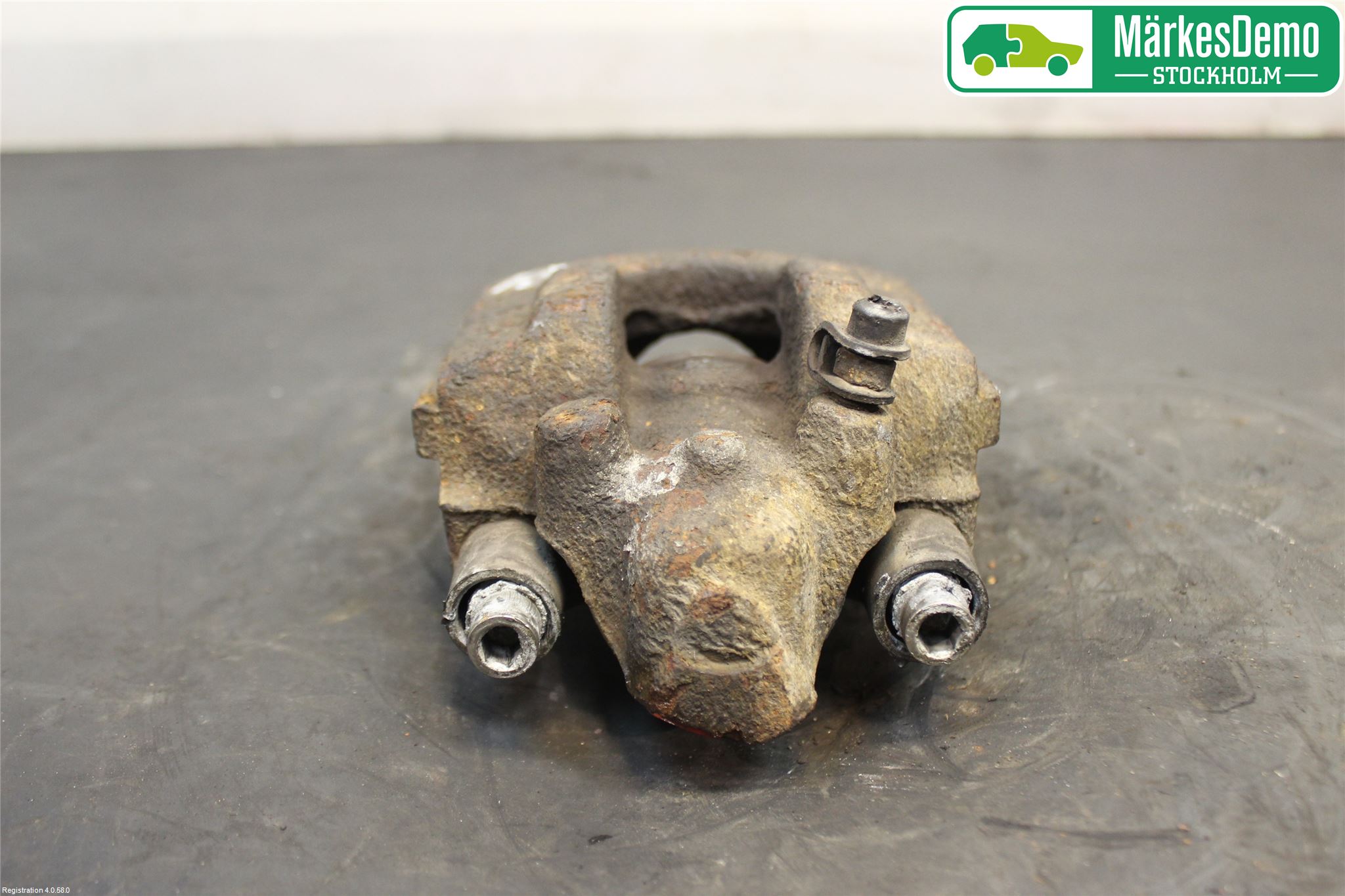 Saab 9-5     06-10 Bromsok Bak Vänster