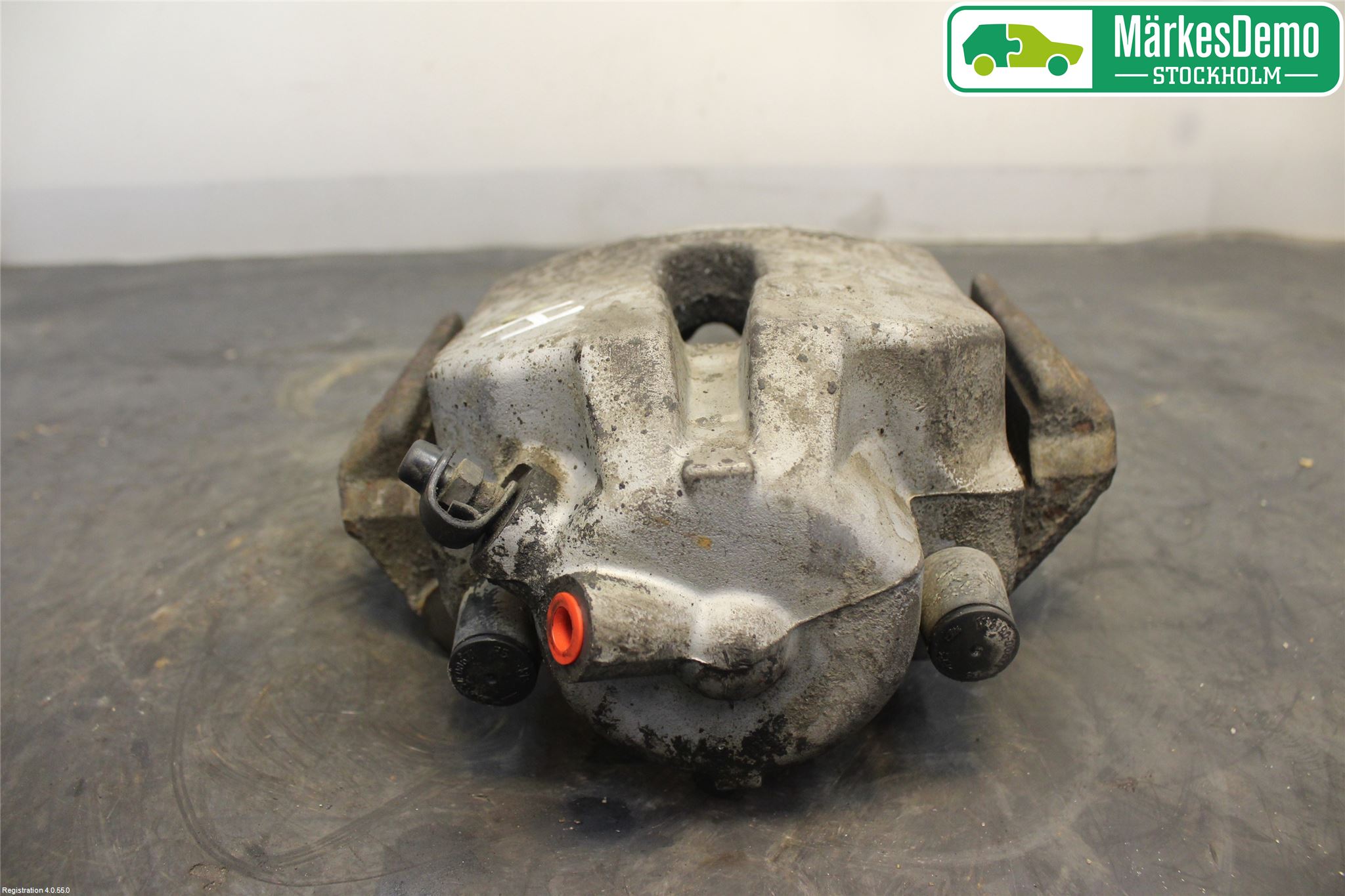 BMW 5 E39 95-04 Bromsok Fram Höger