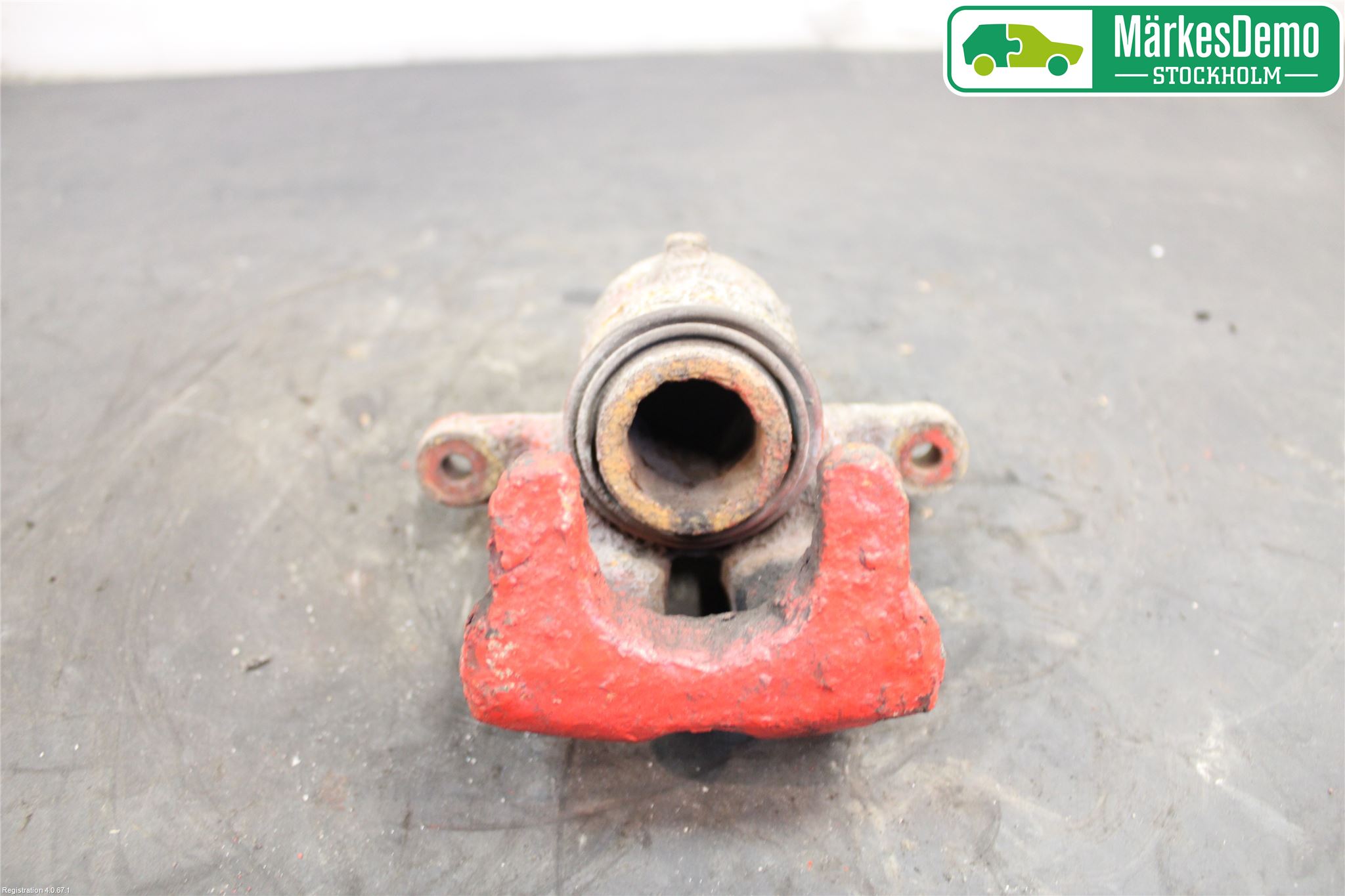 BMW 1 E87/81 5D/3D 03-11 Bromsok Bak Vänster