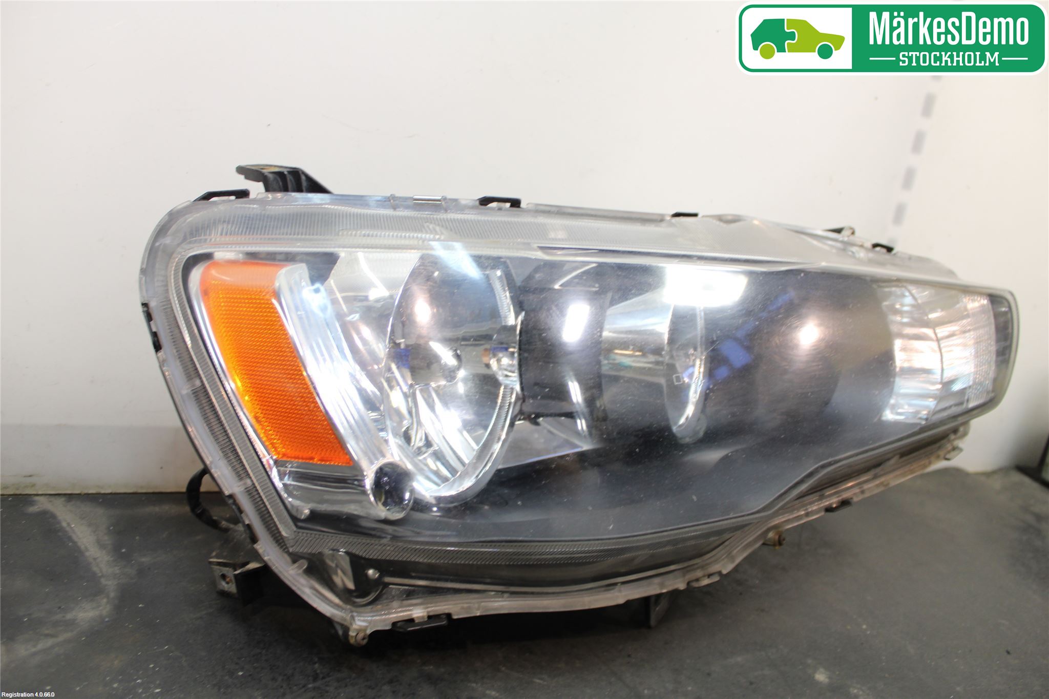 Mitsubishi LANCER 07-14 Strålkastare Höger