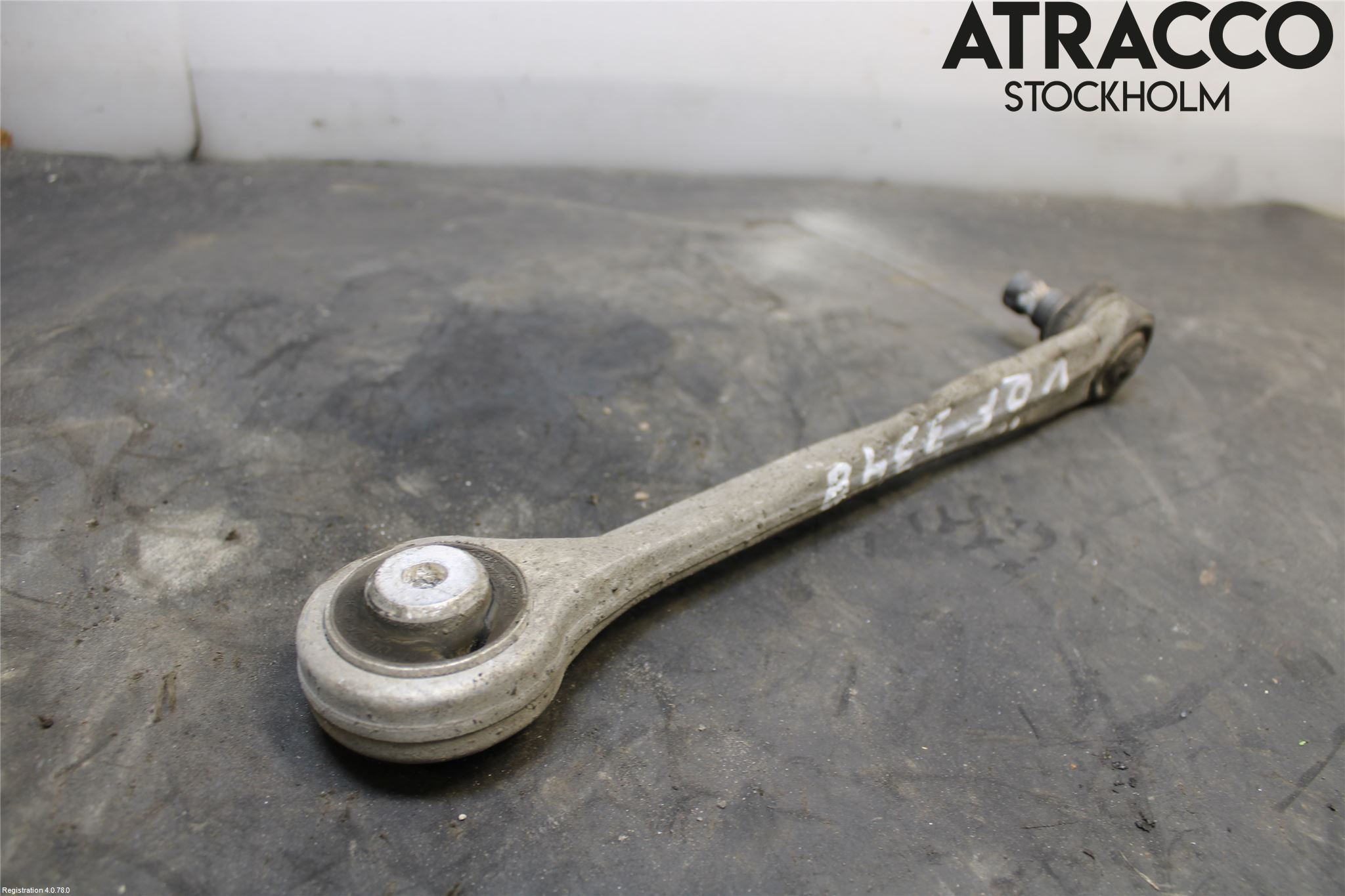 Audi Q5 09-16 Bärarm Fram Övre Vä