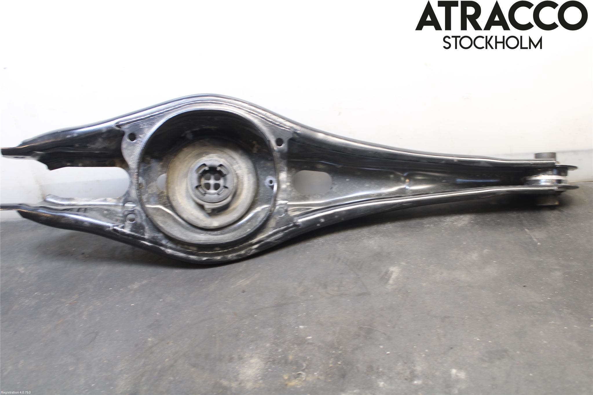 CUPRA ATECA 19- Bärarm Bak Höger