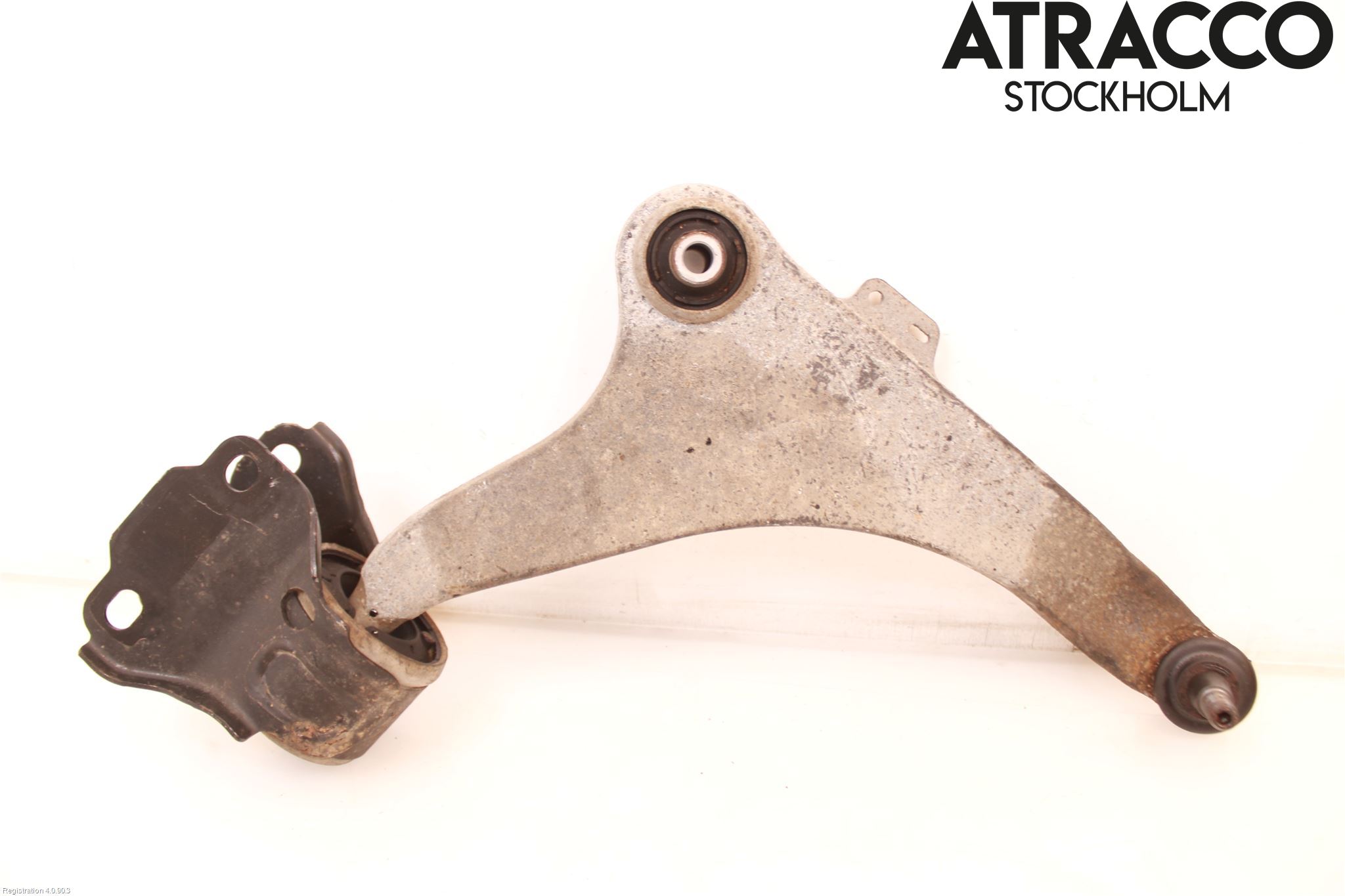 Volvo V60 14-18 Bärarm Fram Undre Hö