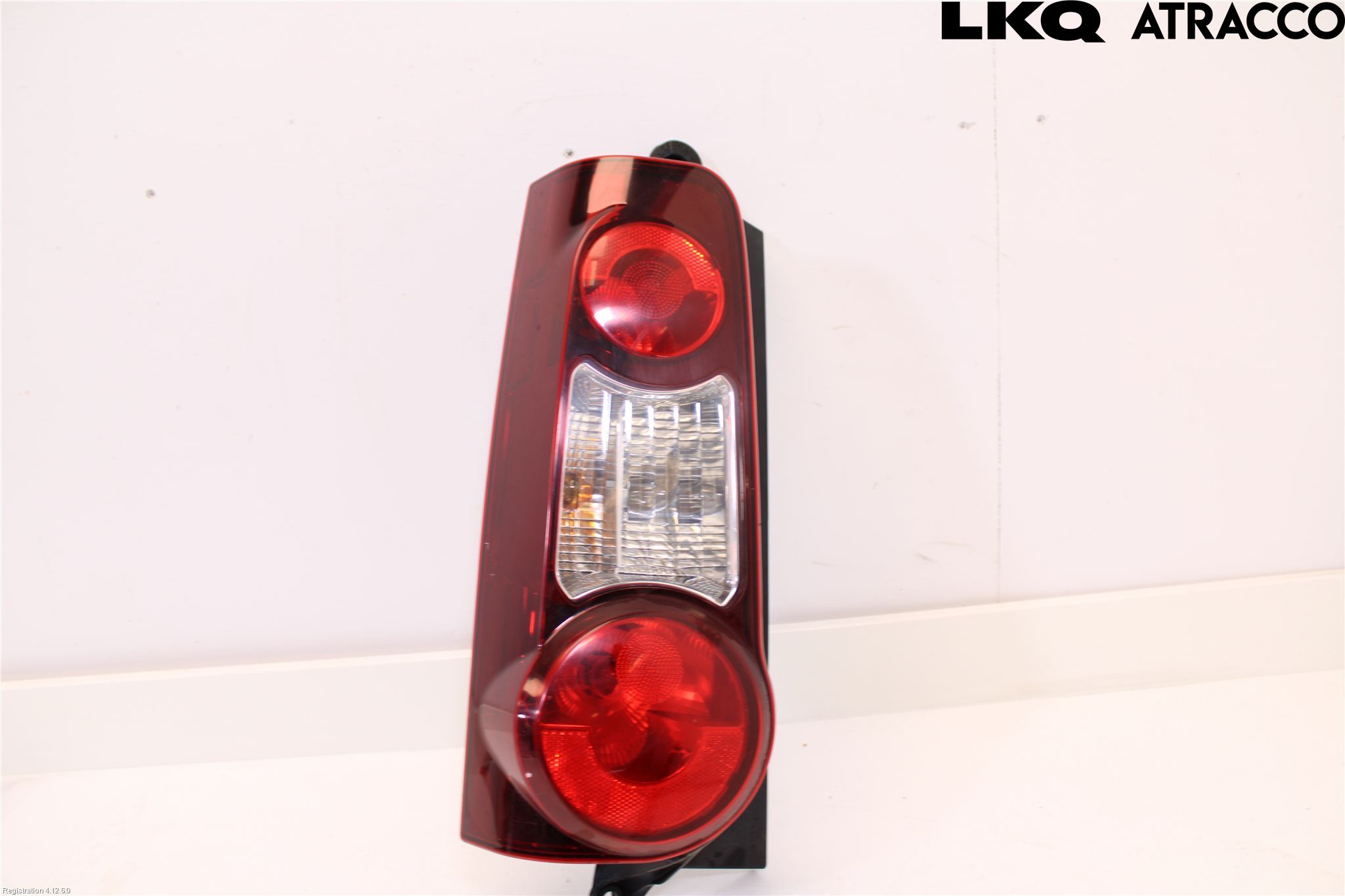 Peugeot PARTNER 16-18 Bakljus Vänster