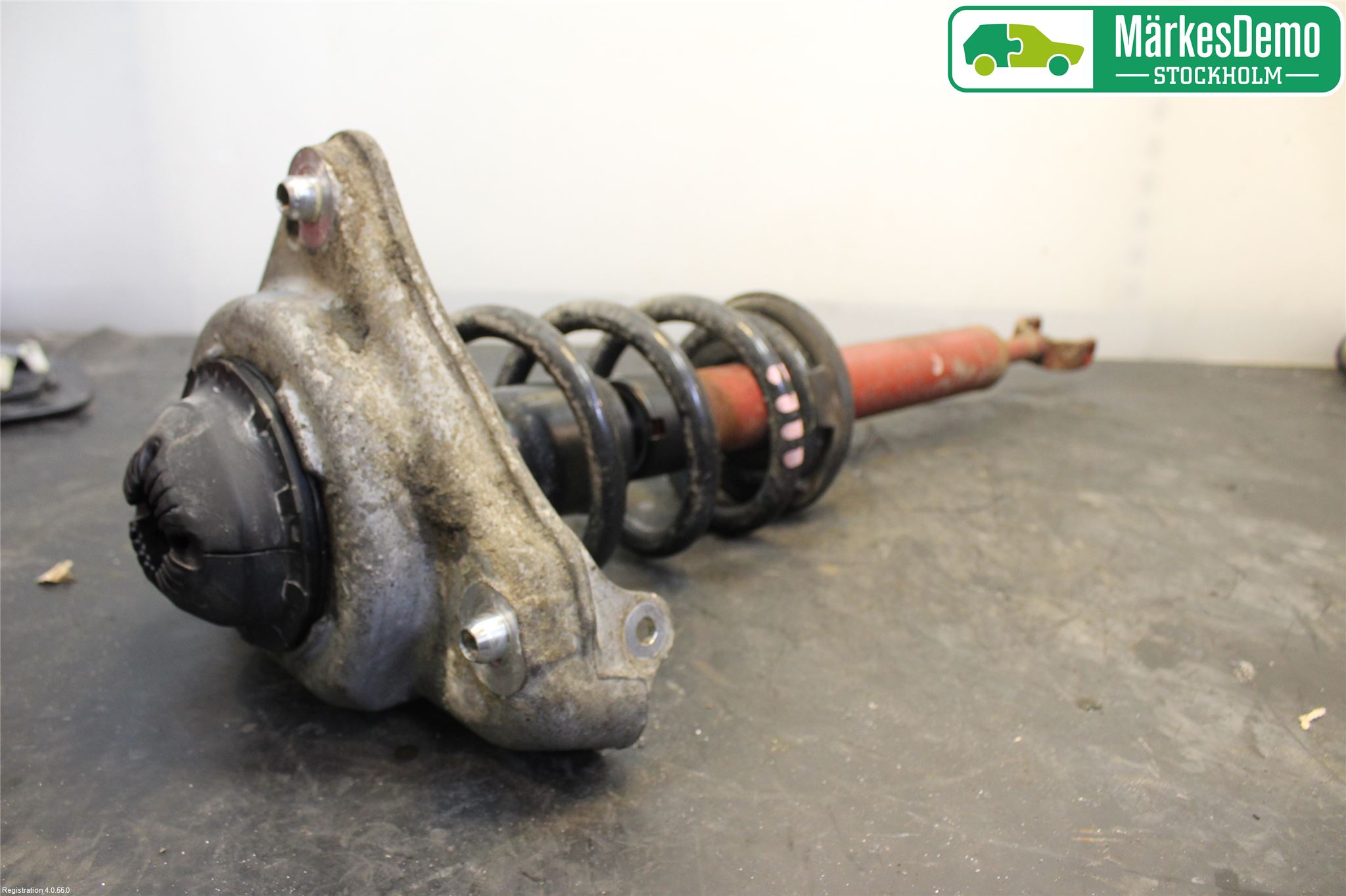 Audi A6/S6     05-11 Fjäderben Fram Höger