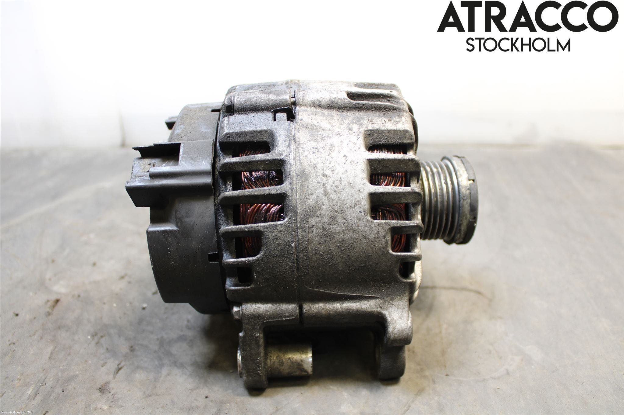 Volkswagen VW GOLF VI 09-13 Generator