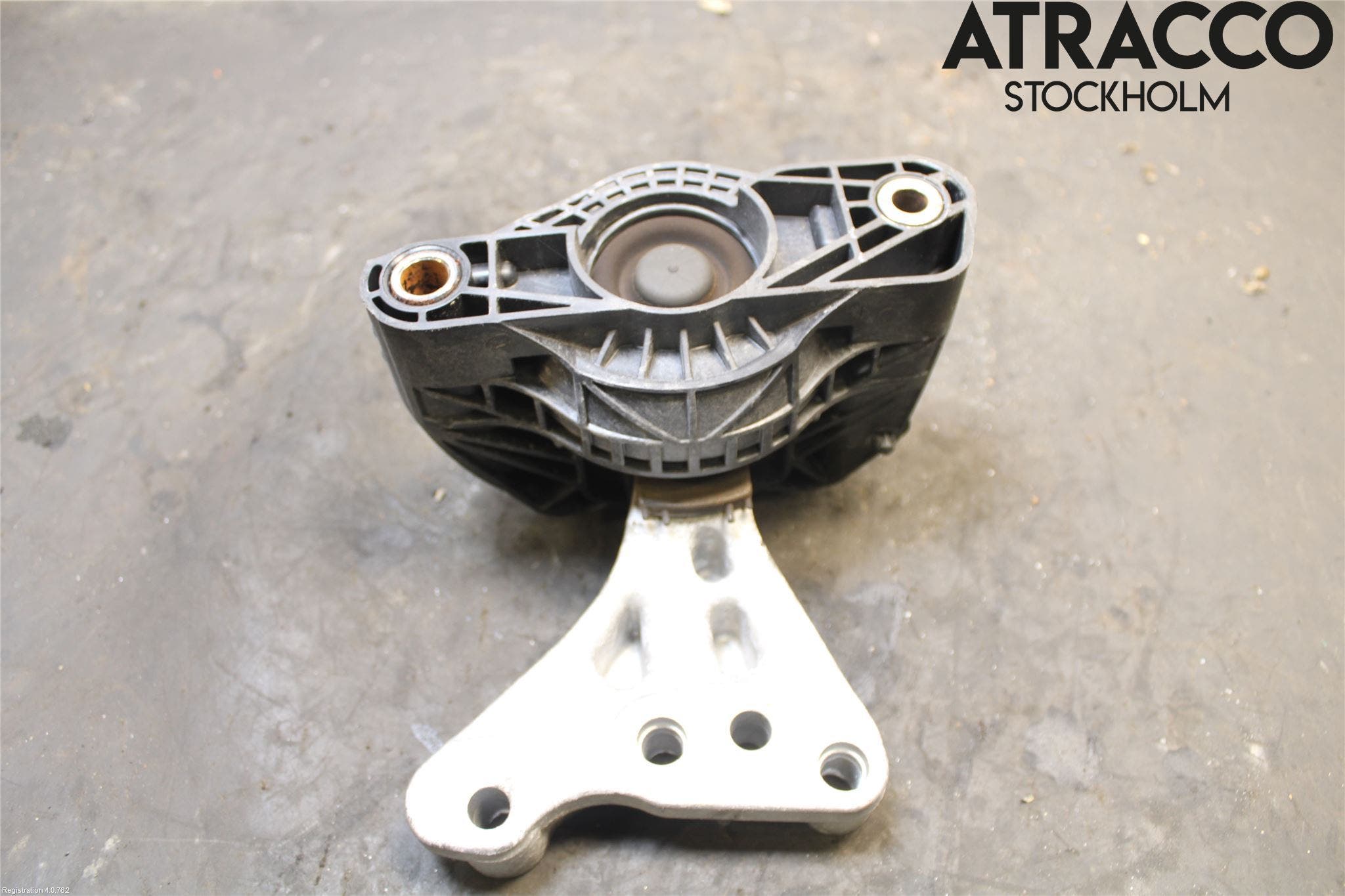 Peugeot 2008 13-20 Motorfäste