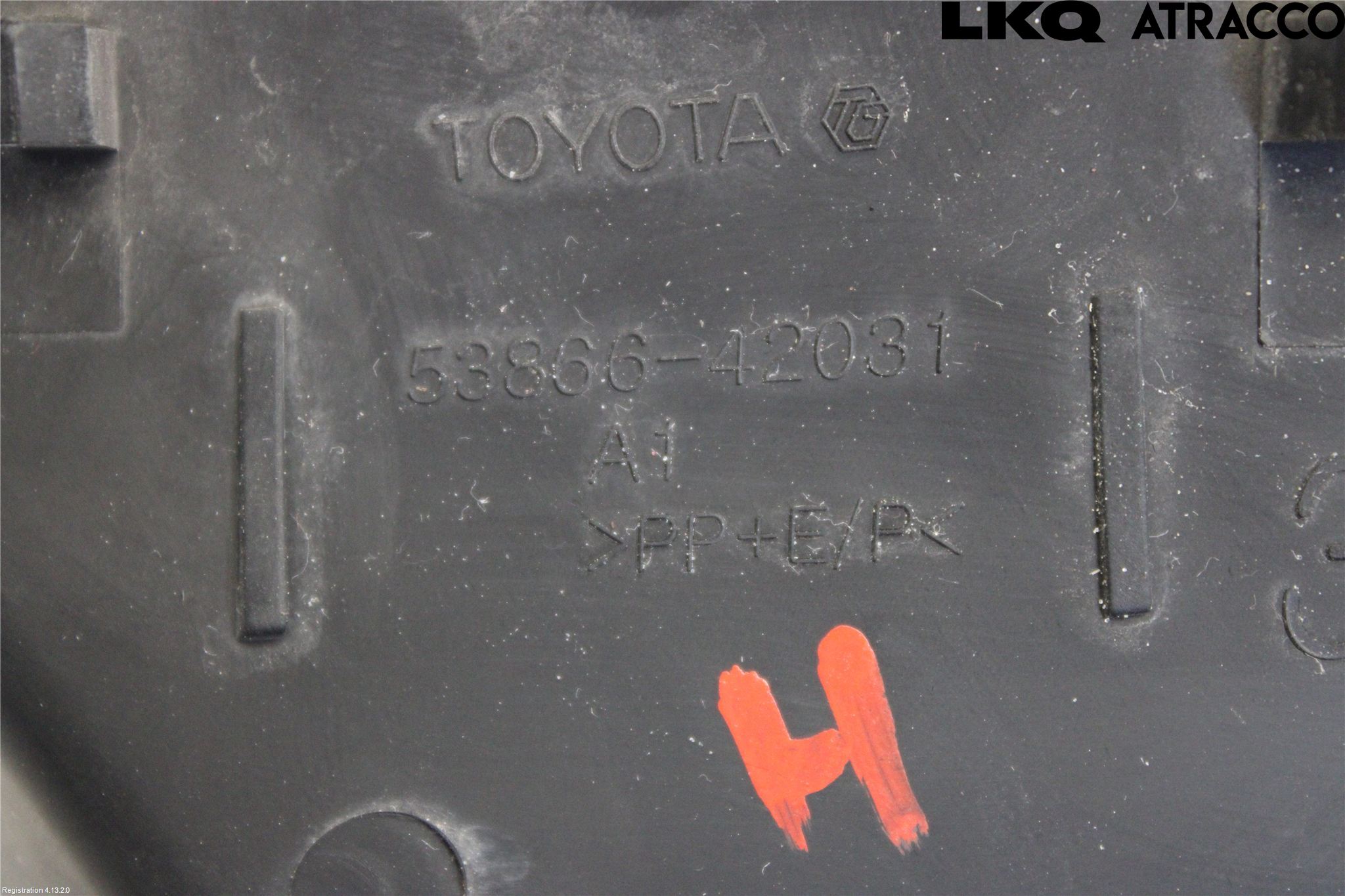Toyota RAV4 19- Torpedplåt-Torpedplast