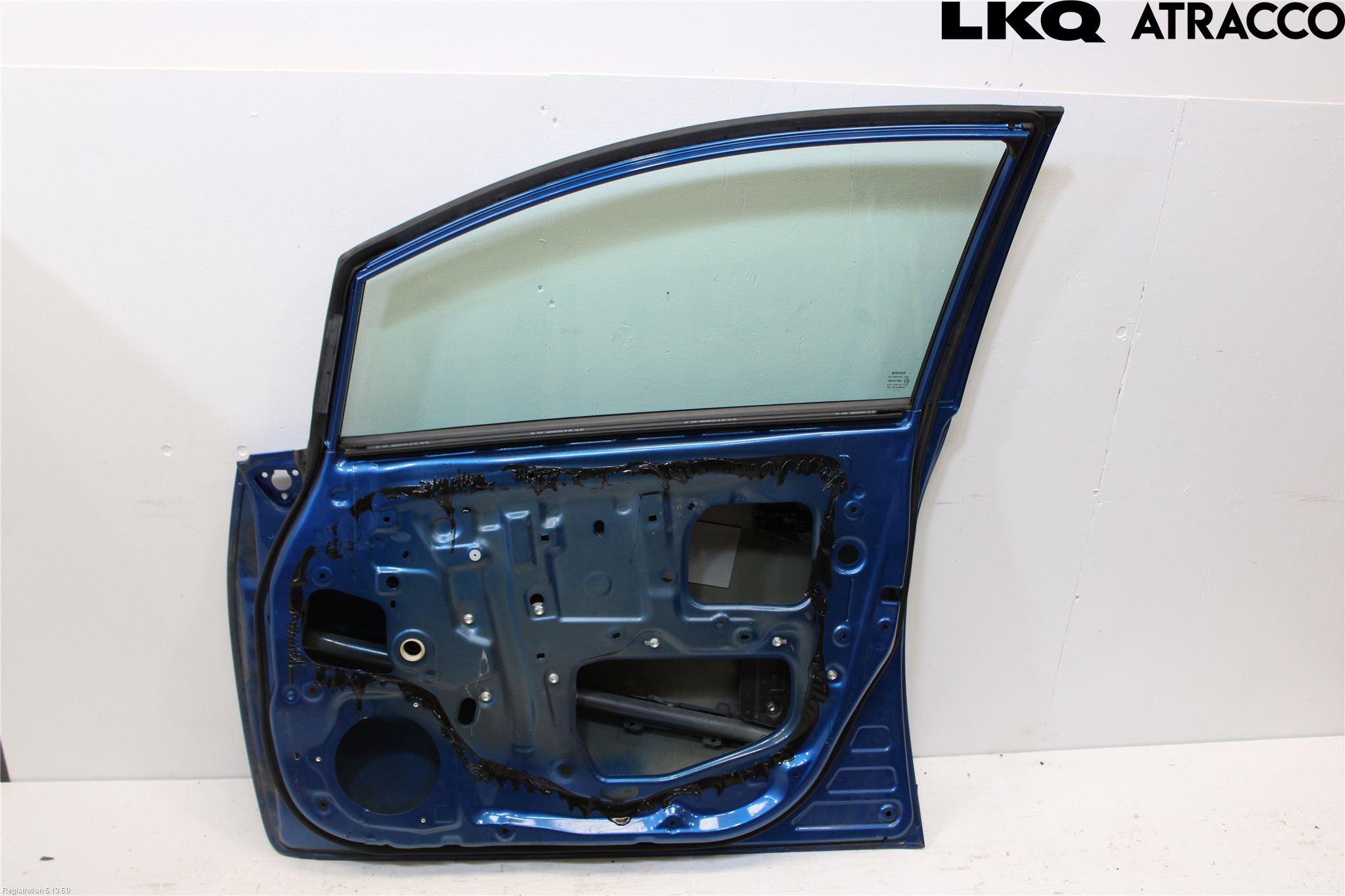 Toyota AURIS 10-12 Dörr Fram Höger