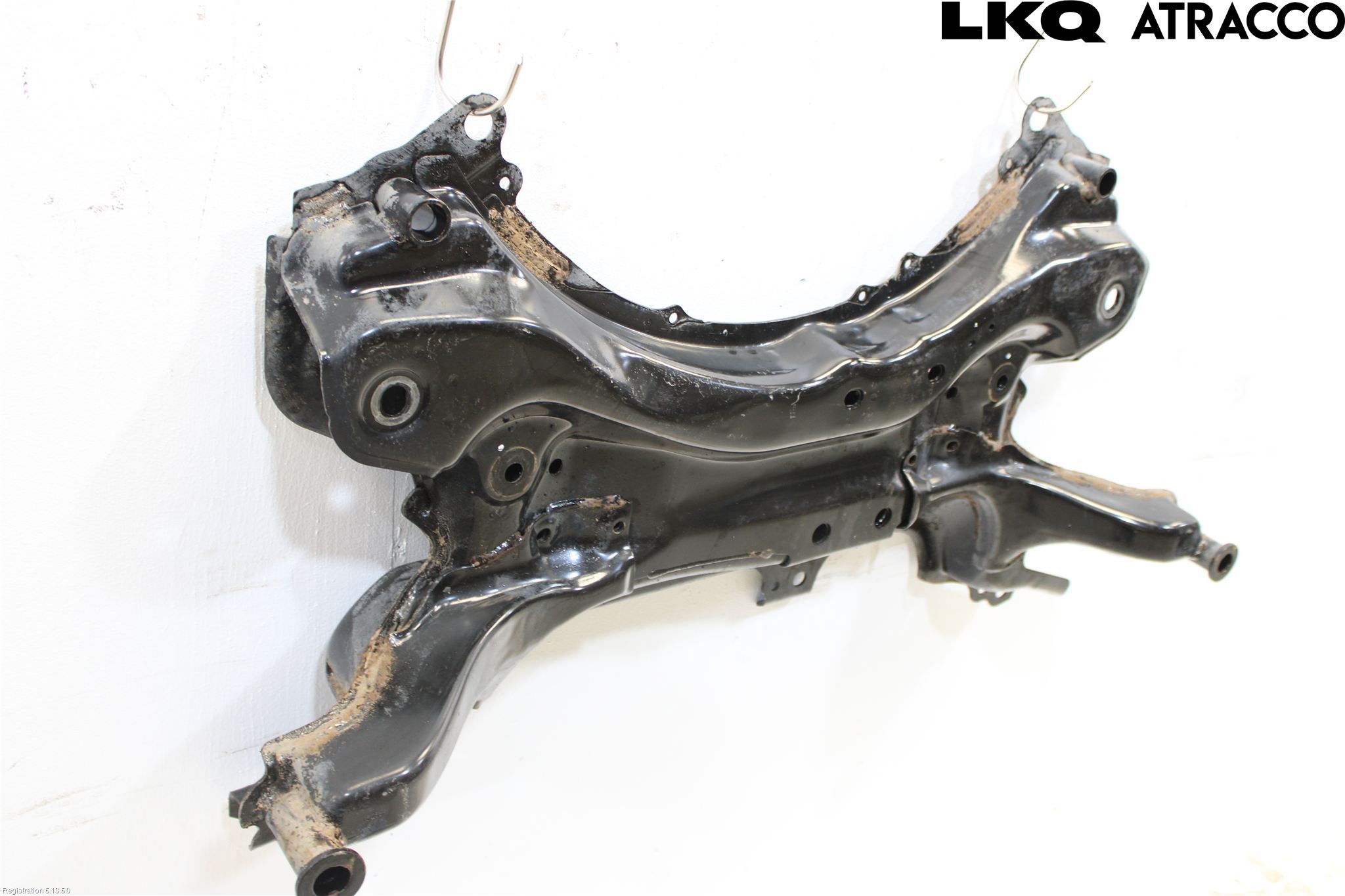 Toyota AURIS 13-19 Framvagnsbalk