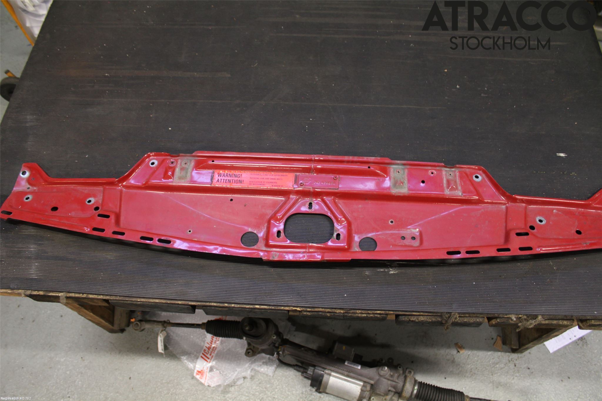 Volvo 240 81-87 Frontplåt Övre