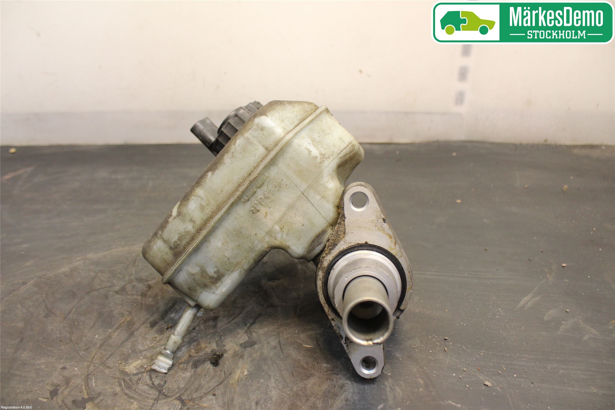 Volkswagen VW PASSAT 05-11 Broms Huvudcylinder