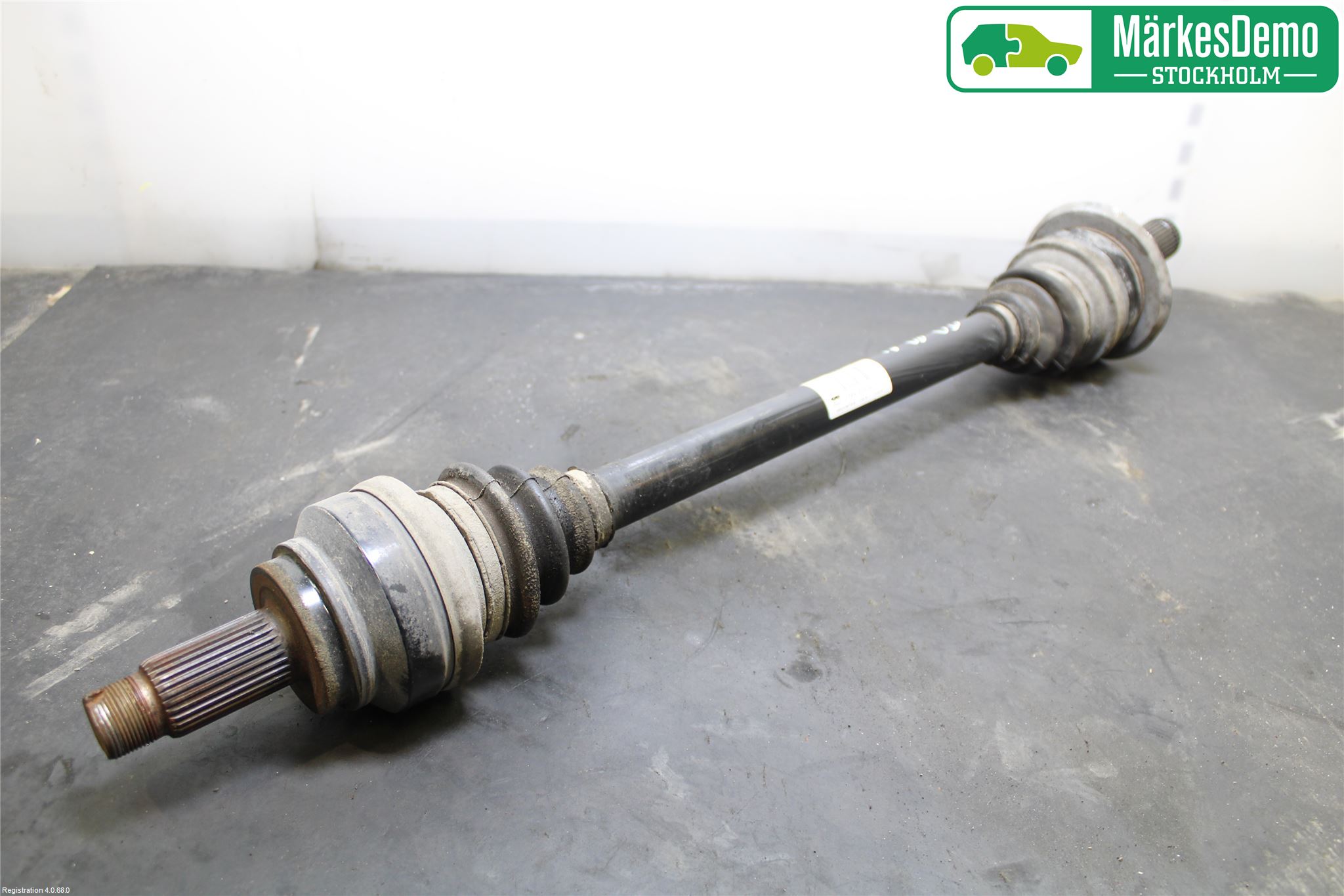 BMW 5 GT F07 09-17 Drivaxel Bak Vänster