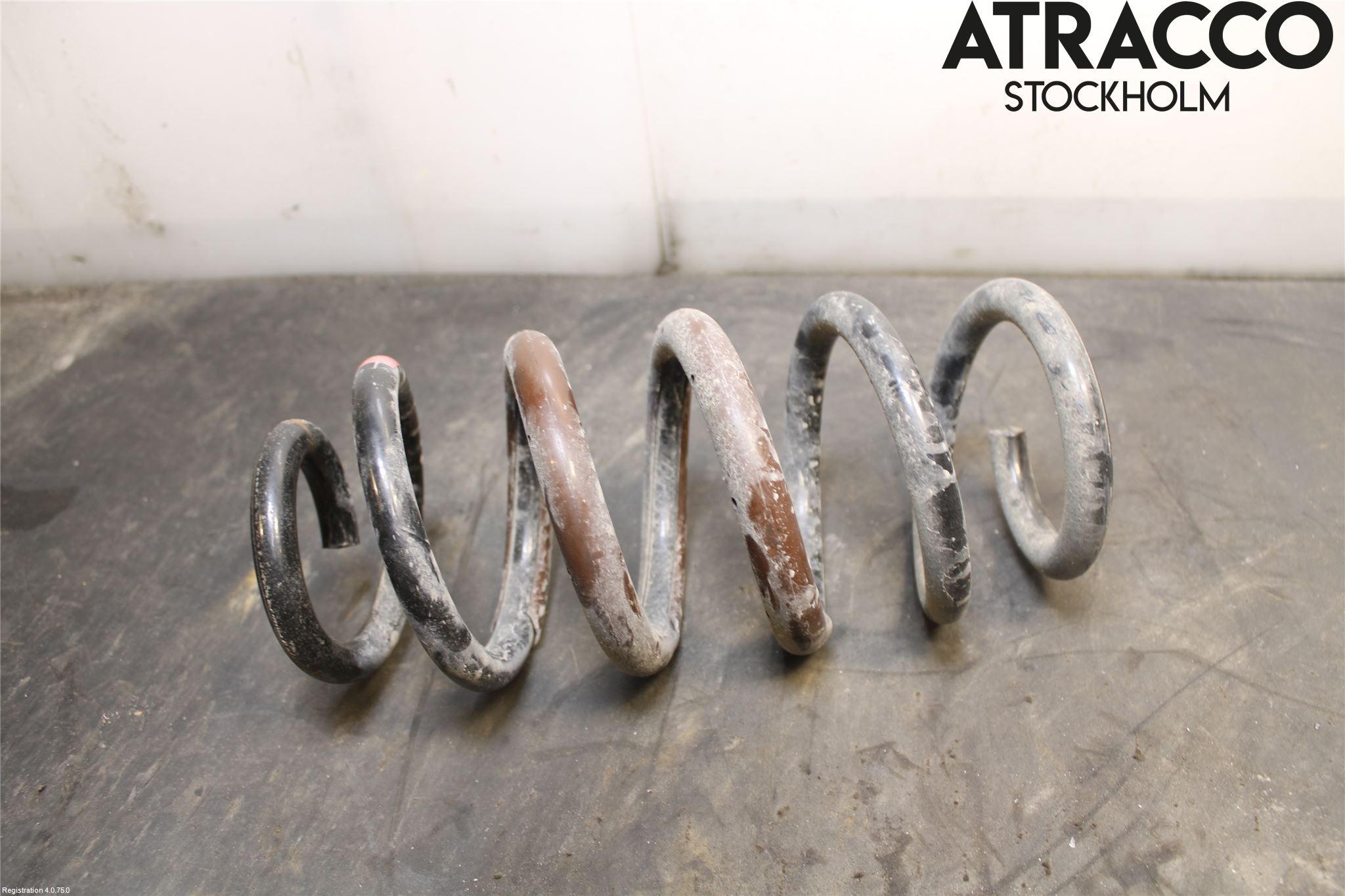 Lexus NX 300h 15-21 Fjäder Bak