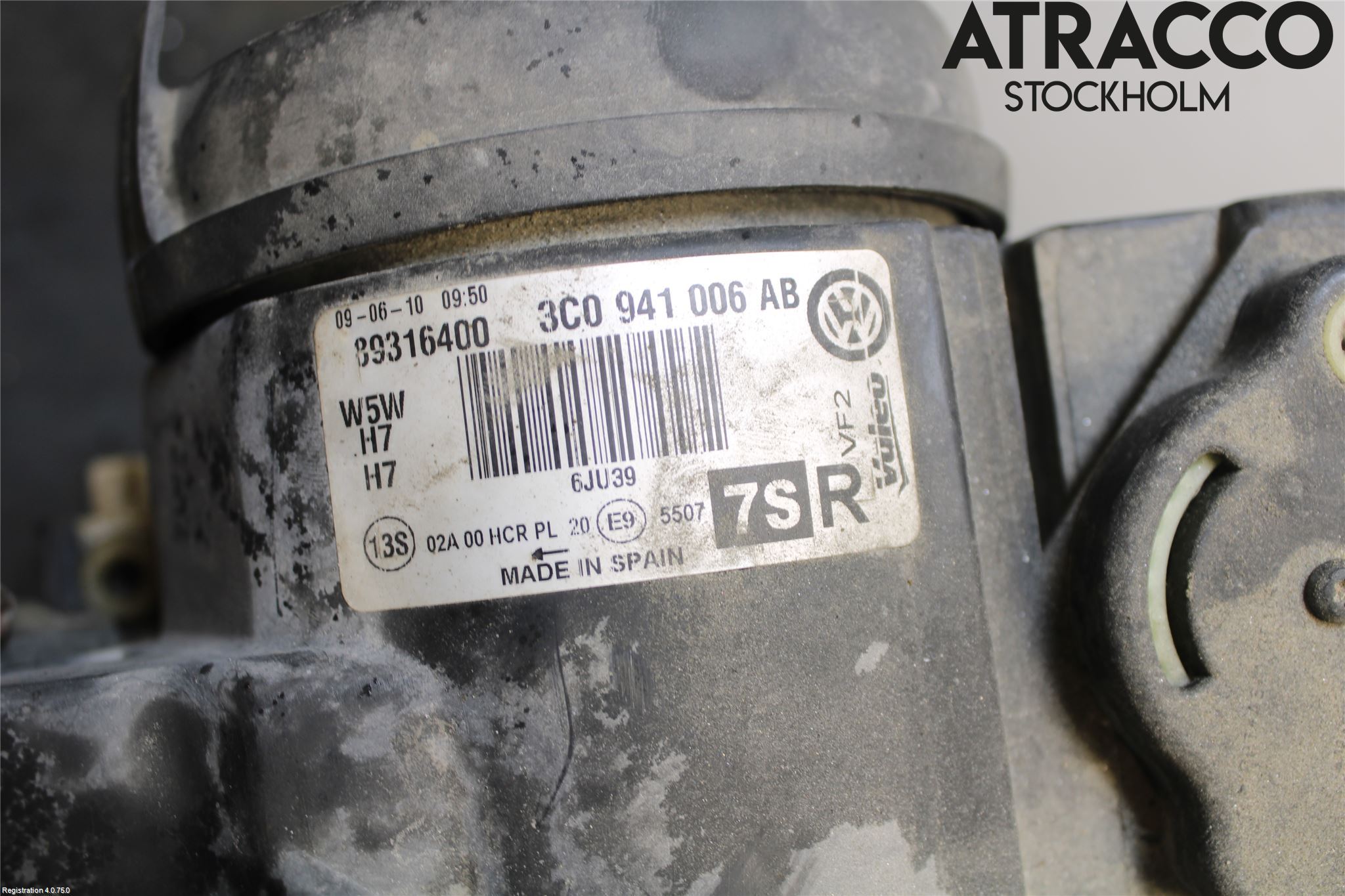 Volkswagen VW PASSAT 05-11 Strålkastare Höger