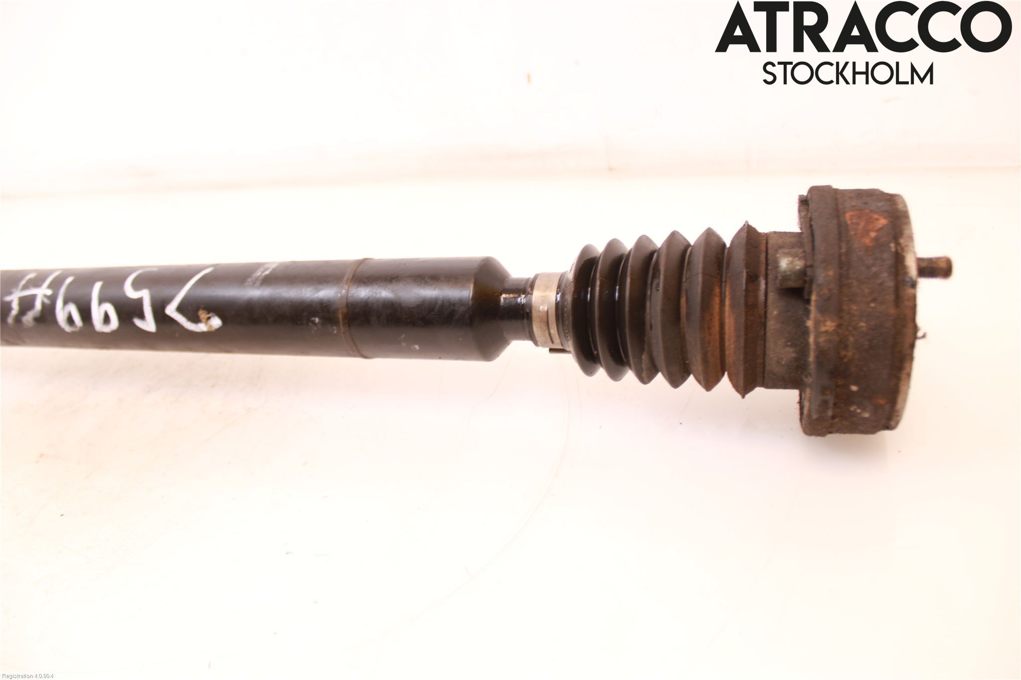 Volkswagen VW GOLF V 04-09 Drivaxel Fram Höger