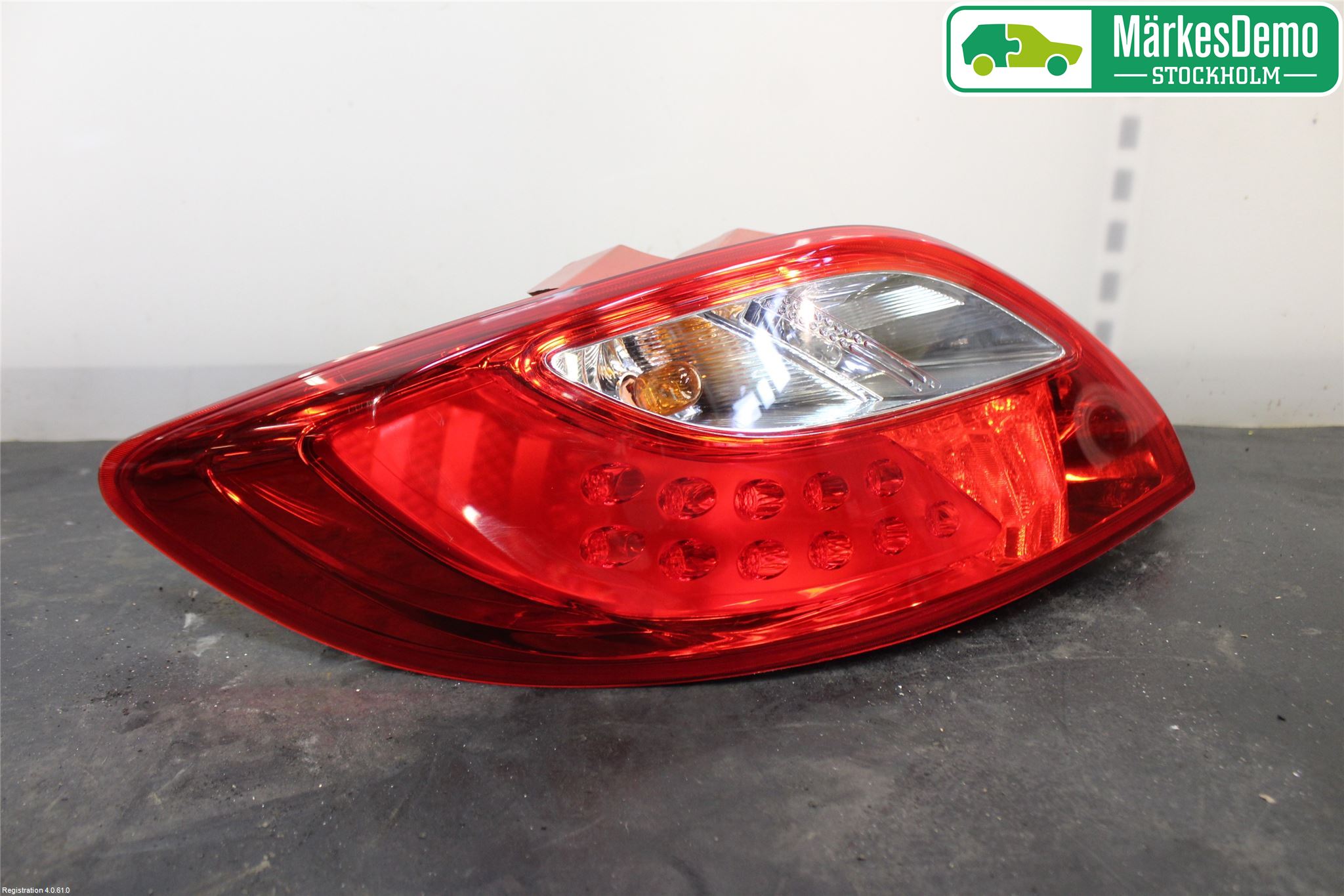 Mazda 2 (DE) 08-15 Bakljus Vänster
