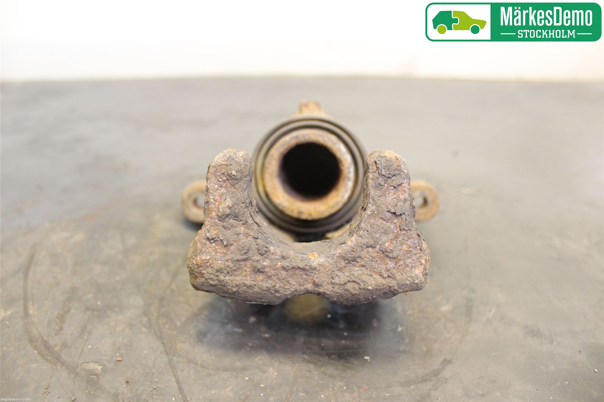 BMW 1 E87/81 5D/3D 03-11 Bromsok Bak Höger