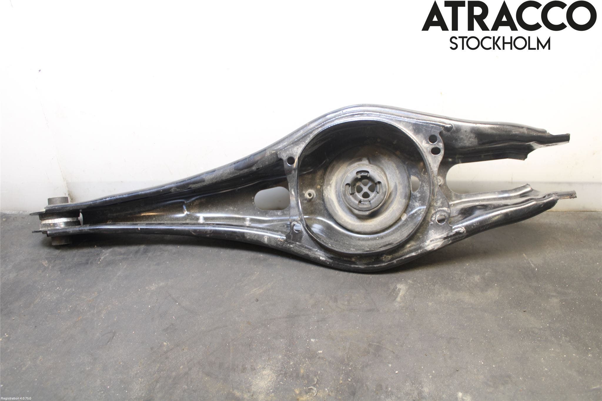 CUPRA ATECA 19- Bärarm Bak Vänster