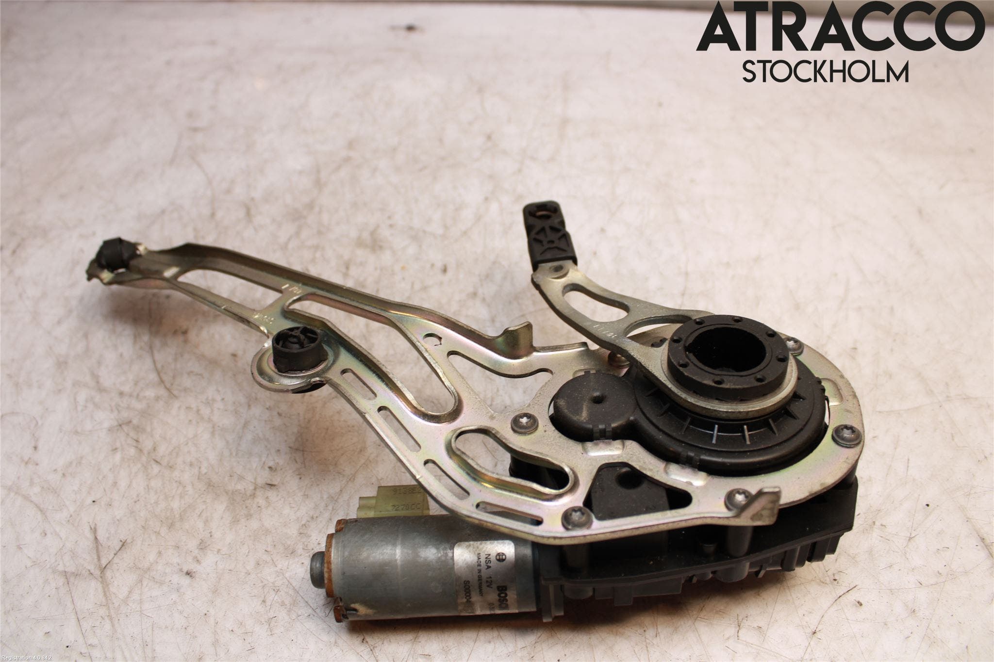 Mercedes-Benz MB E-KLASS (W213) 16-23 Bakluckeöppnare Automatisk