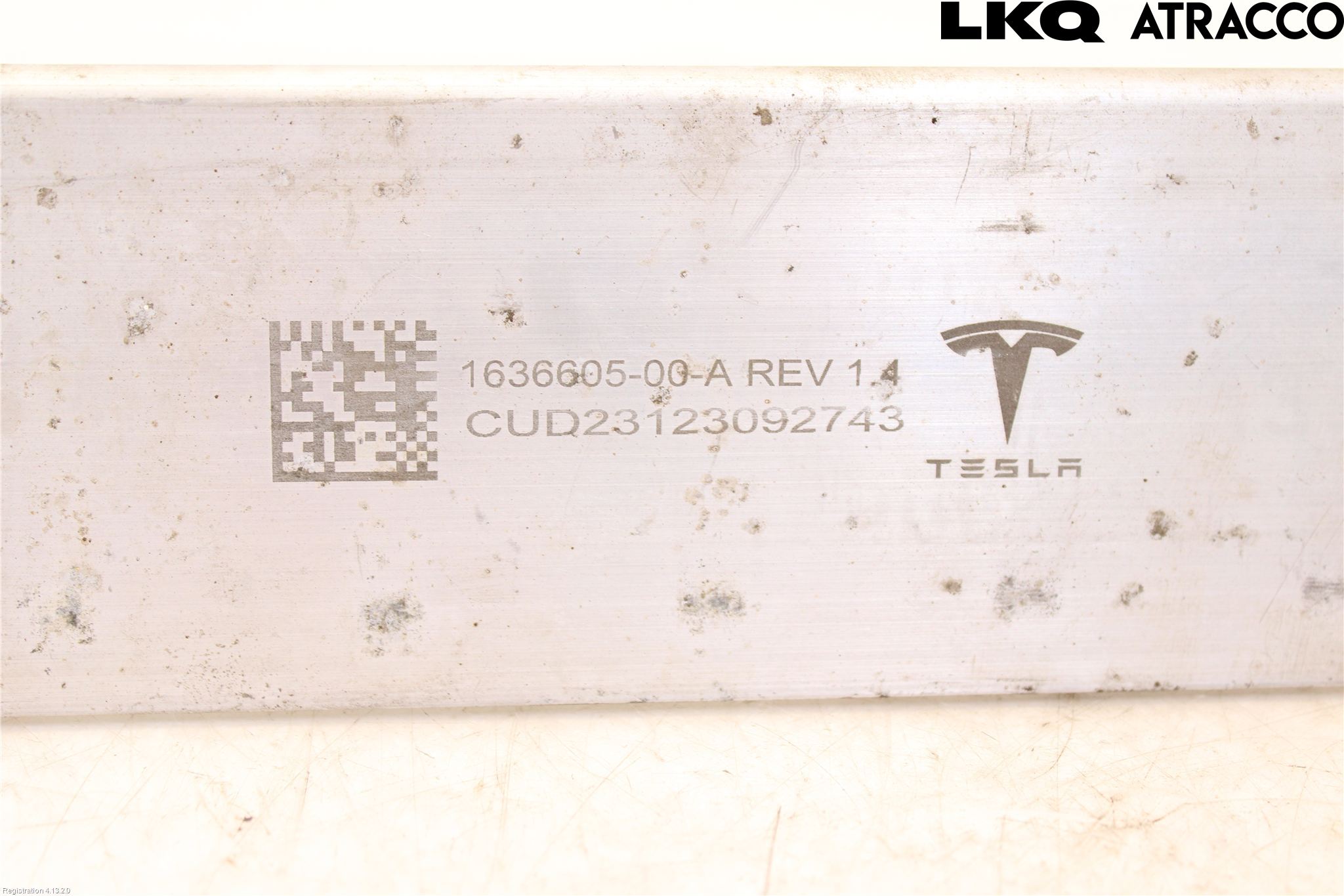 Tesla MODEL Y 21- Front Övrigt